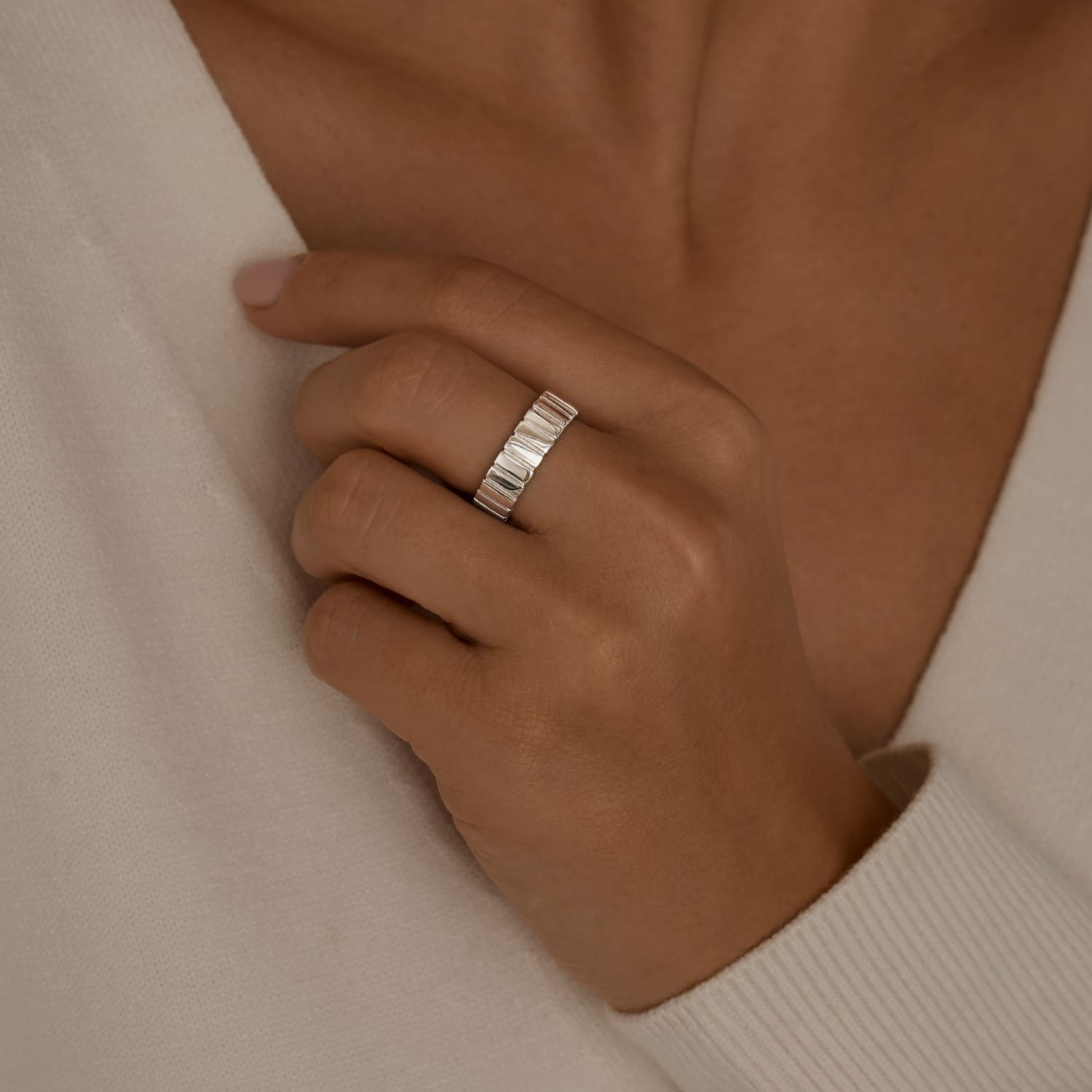 Լայն 925 ստերլինգ արծաթե մատանի MIE-ից