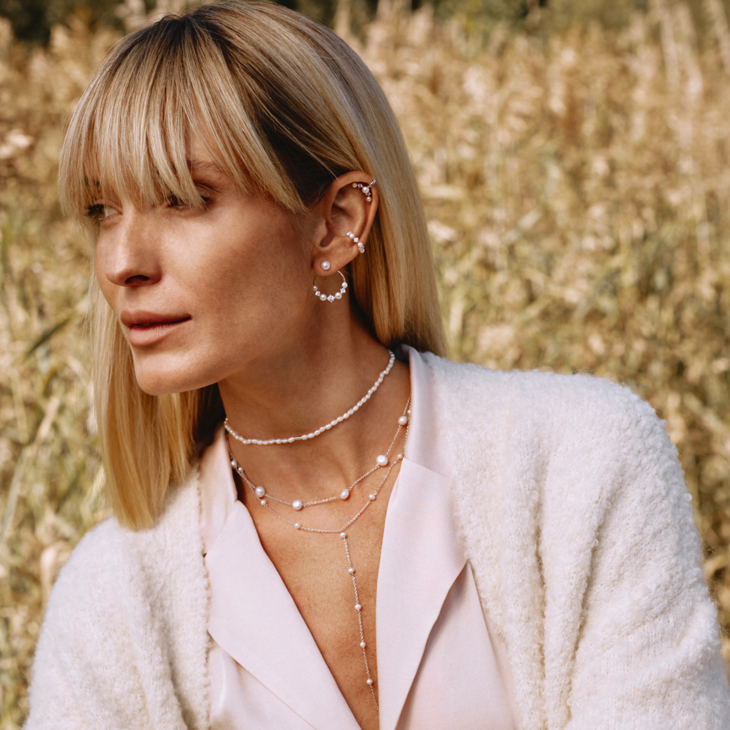 Արծաթե թևնոց բնական մարգարիտներով MIE