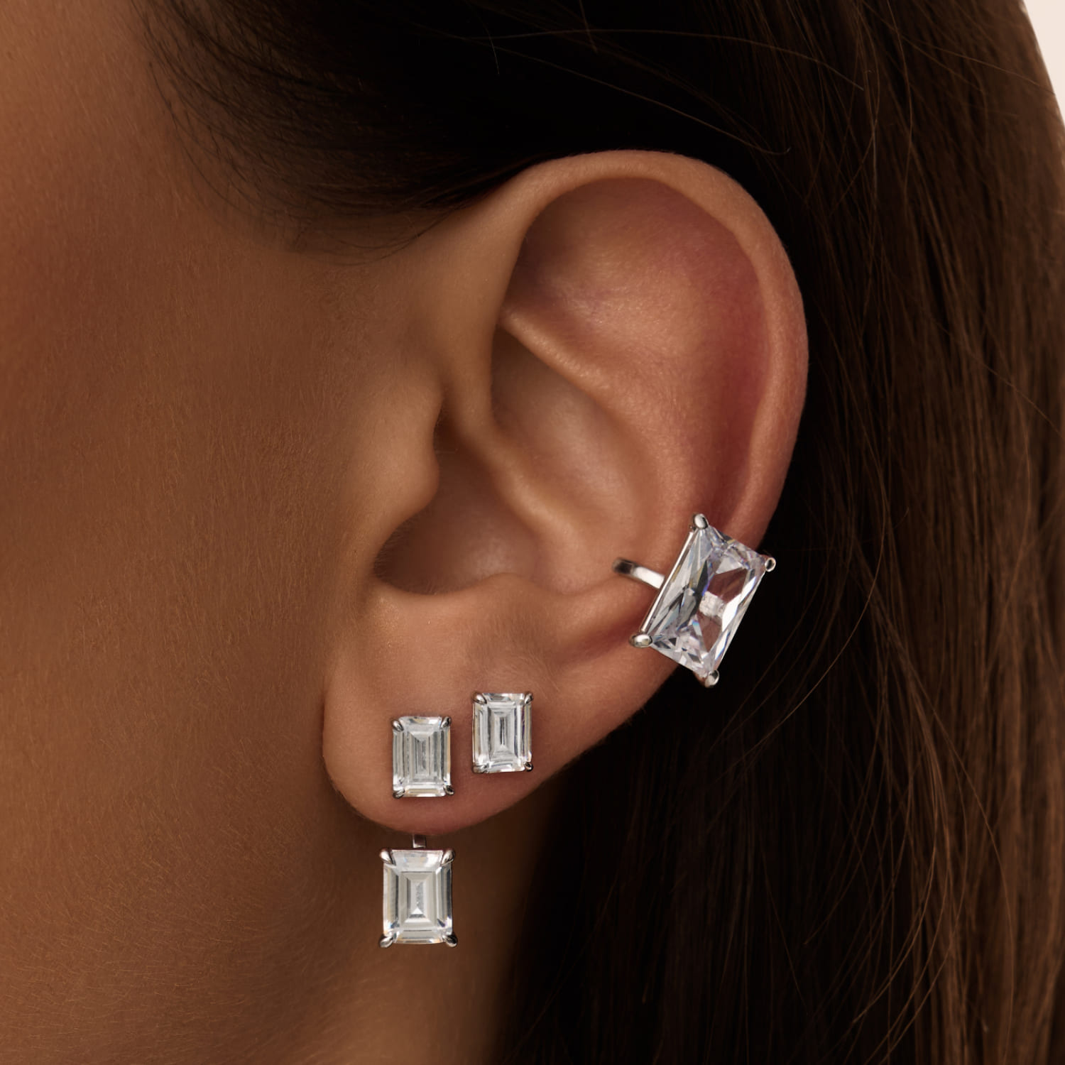 MIESTILO MIE արծաթե ձևափոխվող ականջօղեր՝ բագետային կտրվածքով խորանարդային ցիրկոնիումով