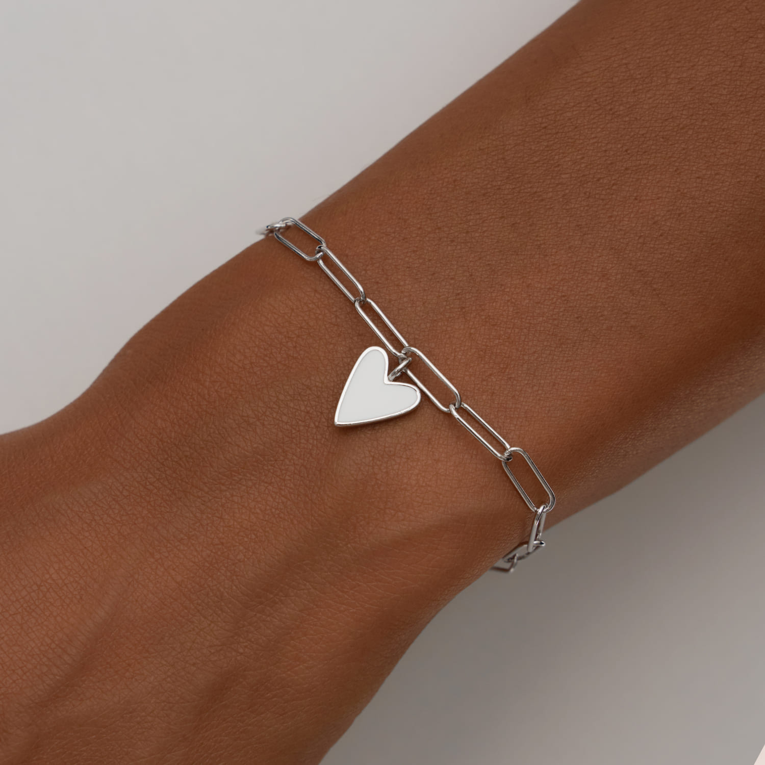 

Серебряный браслет с сердецем в эмали MIESTILO MIE