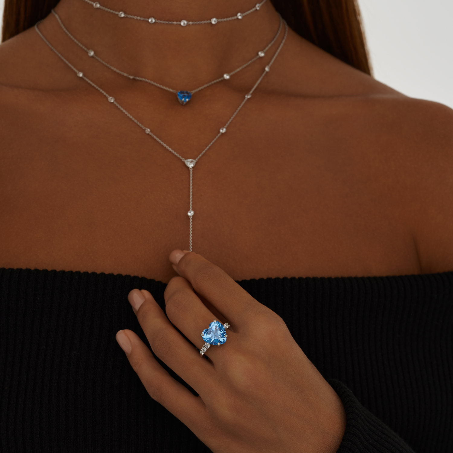 Կապույտ սրտաձև վզնոց՝ պատրաստված արծաթից MIE