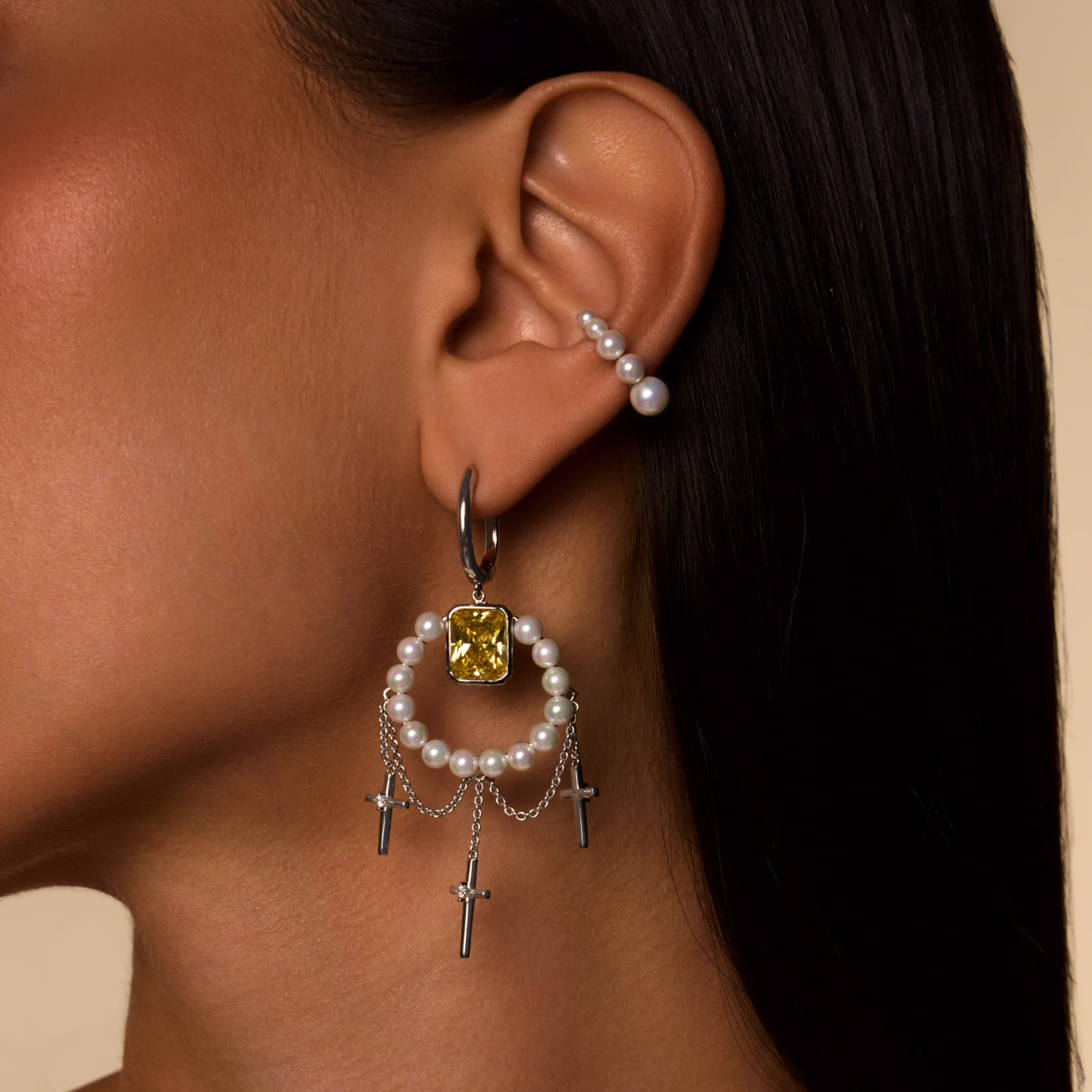 Արծաթե թևնոց SICILIA մարգարիտներով MIE