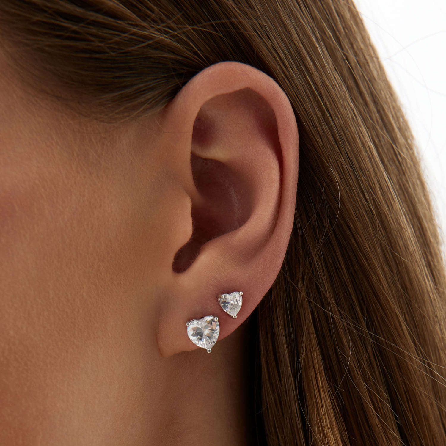 

Серебряные серьги-гвоздики Sophia с фианитами 5 мм MIE