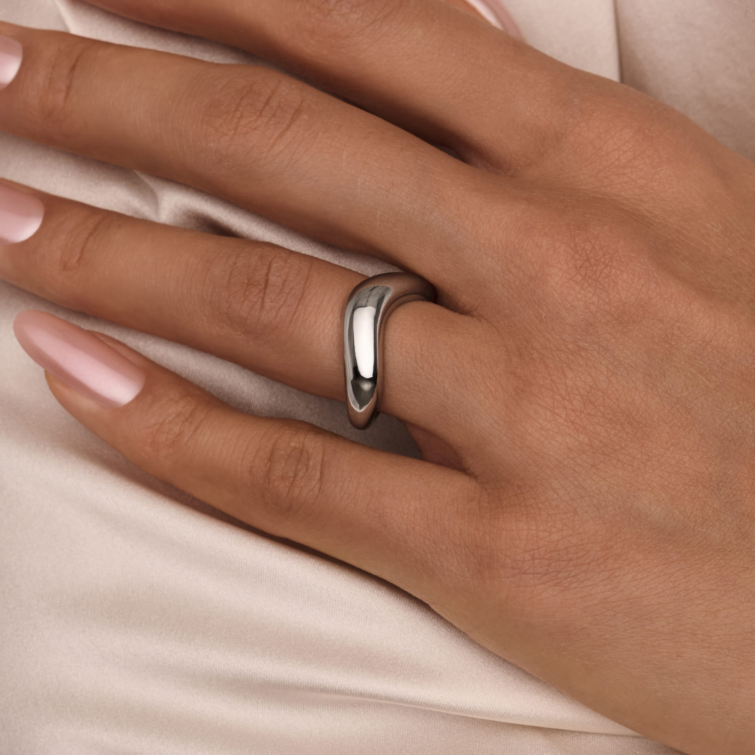 Серебряное кольцо волна гладкое MIESTILO MIE