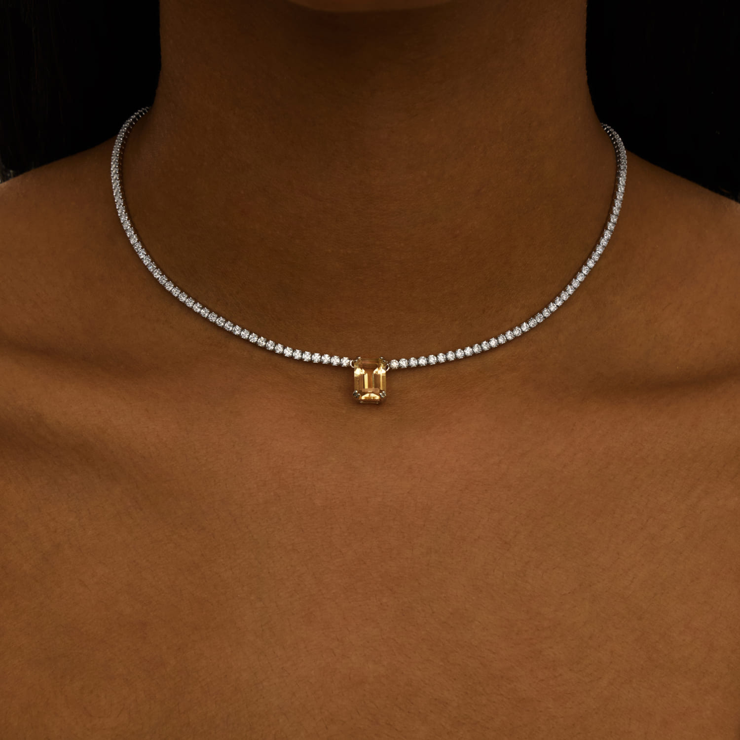 

Теннисное серебряное колье BRIGHTNESS с цитрином MIE