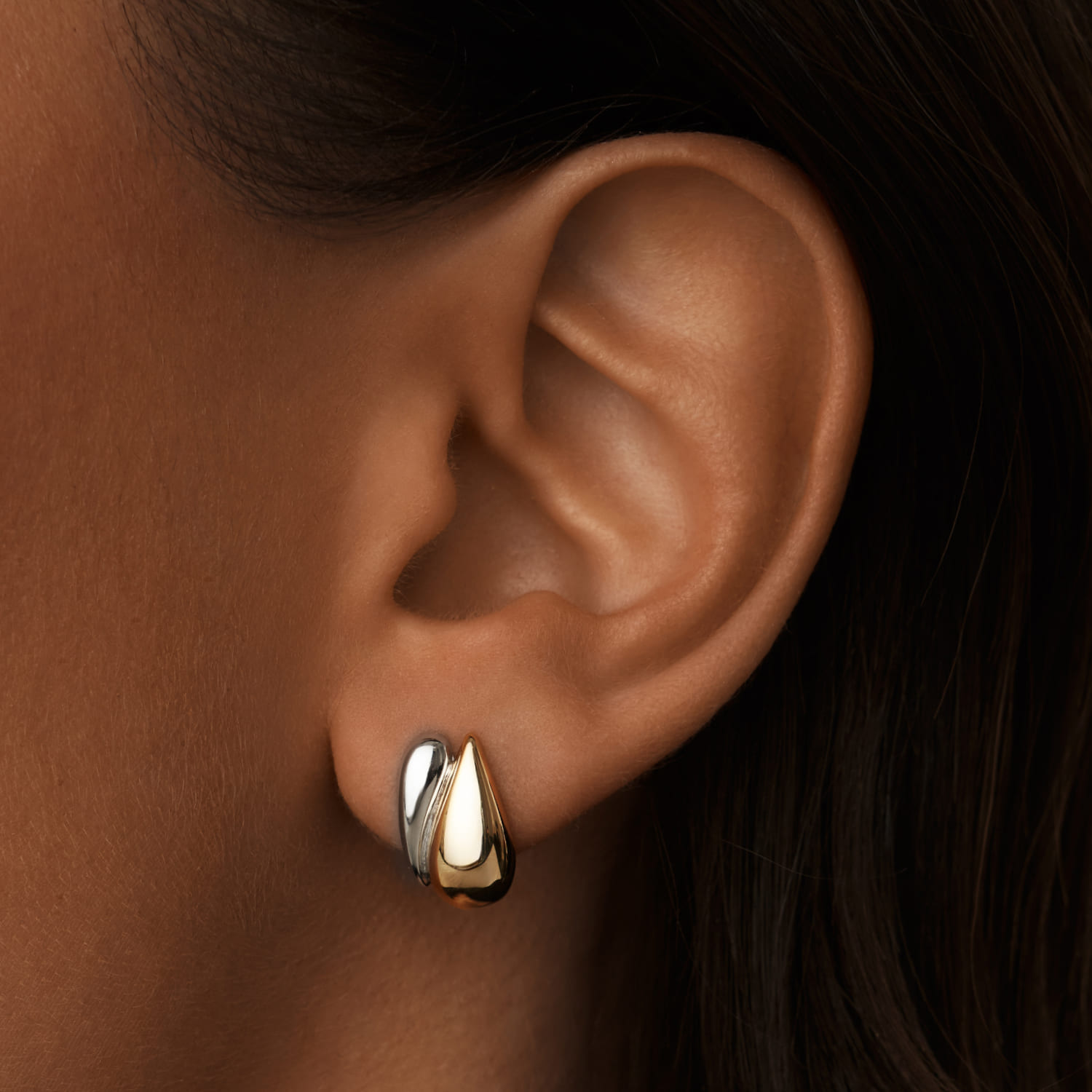 

Серебряные серьги-капли биколор MIE