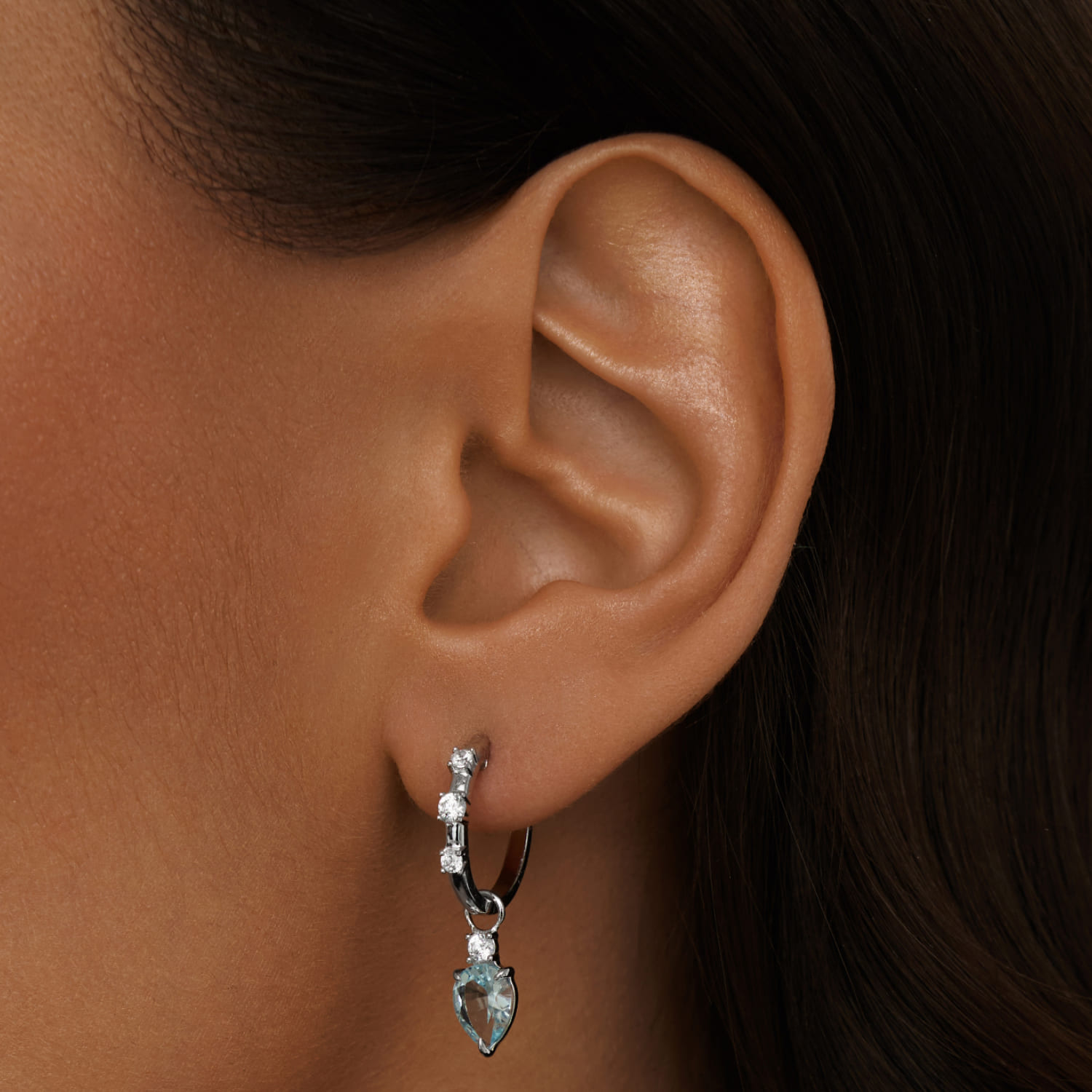 

Серебряные серьги-трансформеры PURITY с топазом Sky MIE