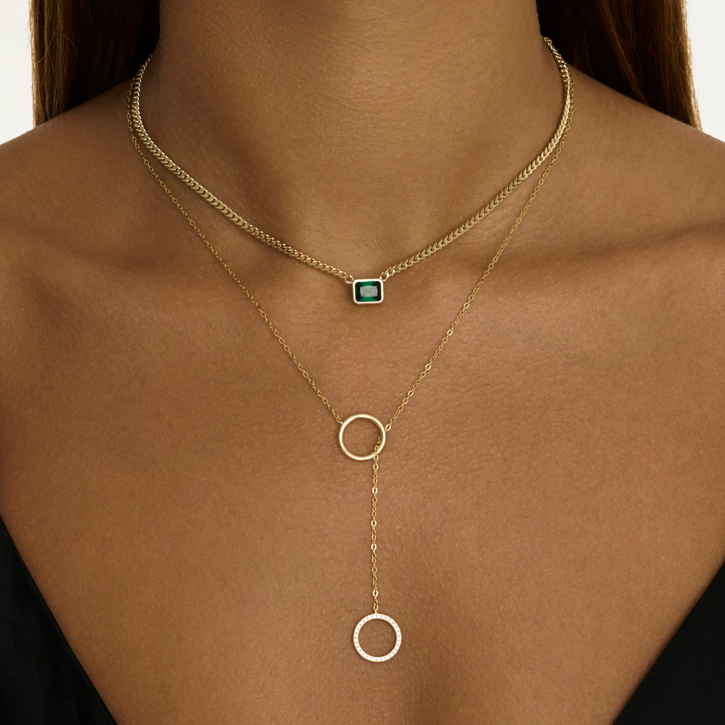 Եղիսաբեթի արծաթե վզնոց՝ խորանարդ ցիրկոնե քարերով, դեղին ոսկեջրած MIE