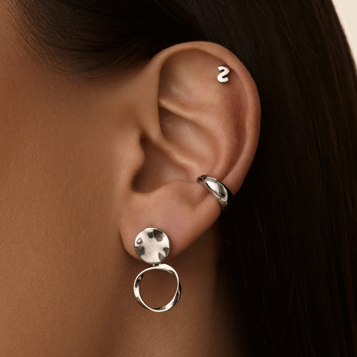 Ակցոնային ականջօղեր կլոր կախազարդով MIESTILO MIE