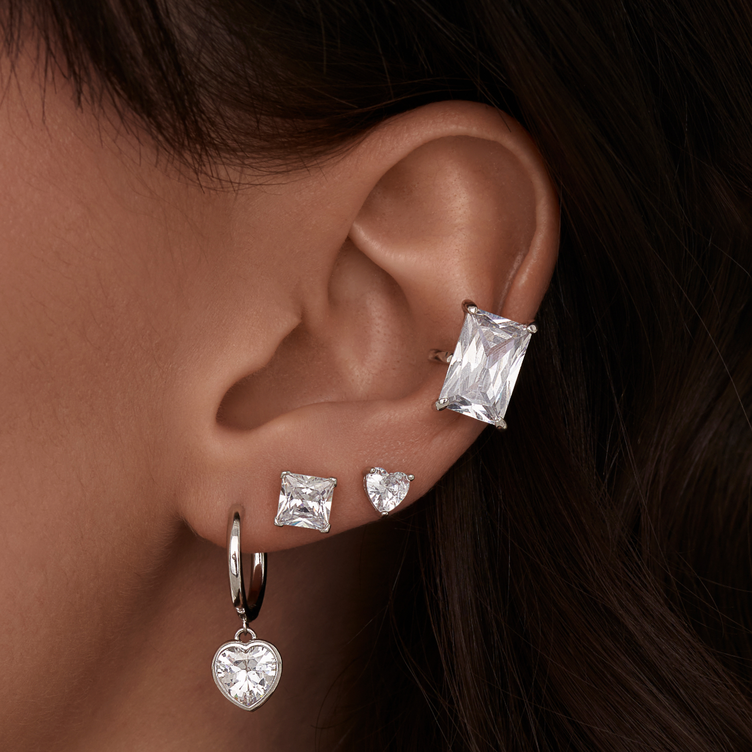 

Cеребряные серьги-гвоздики Flawless с фианитом 6 мм MIE