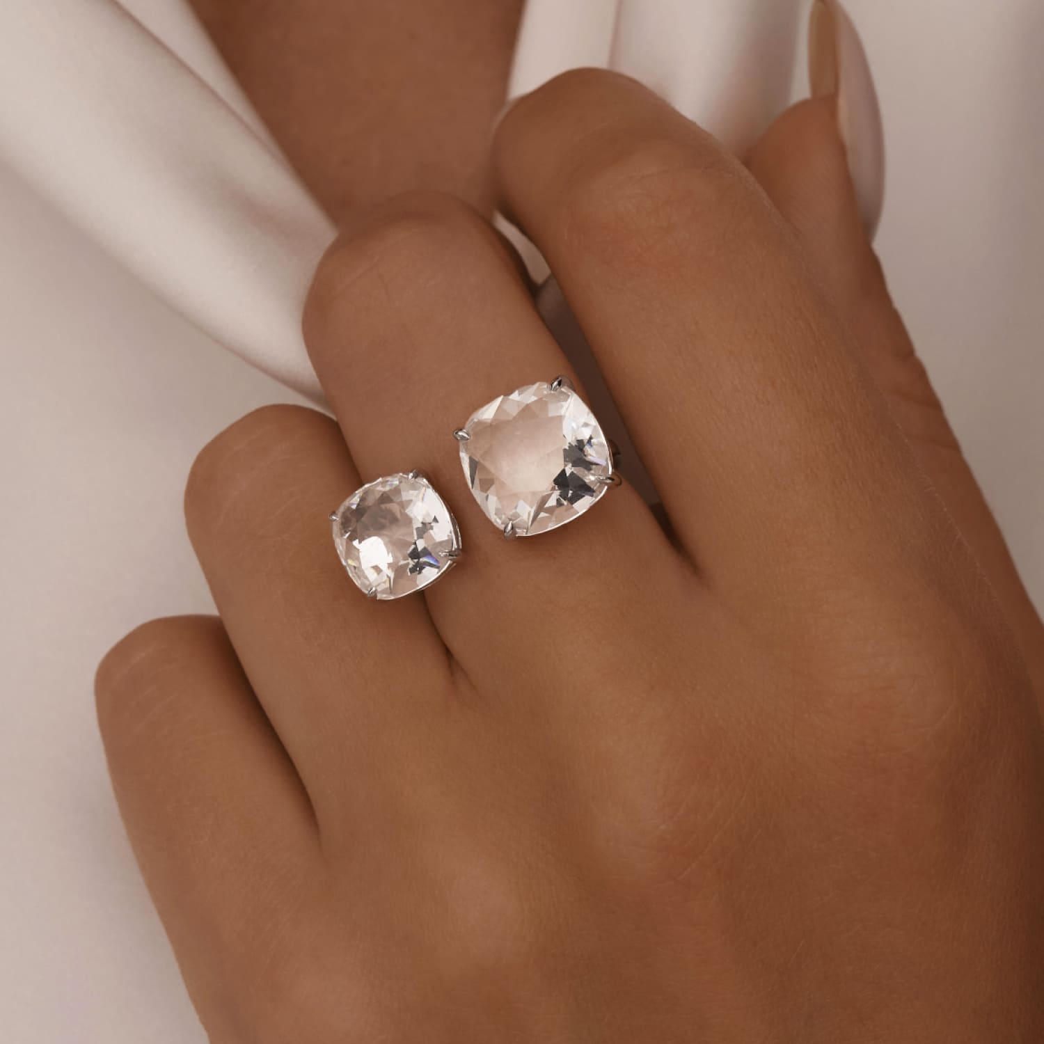 

Кольцо из серебра PRECIOUS MIE