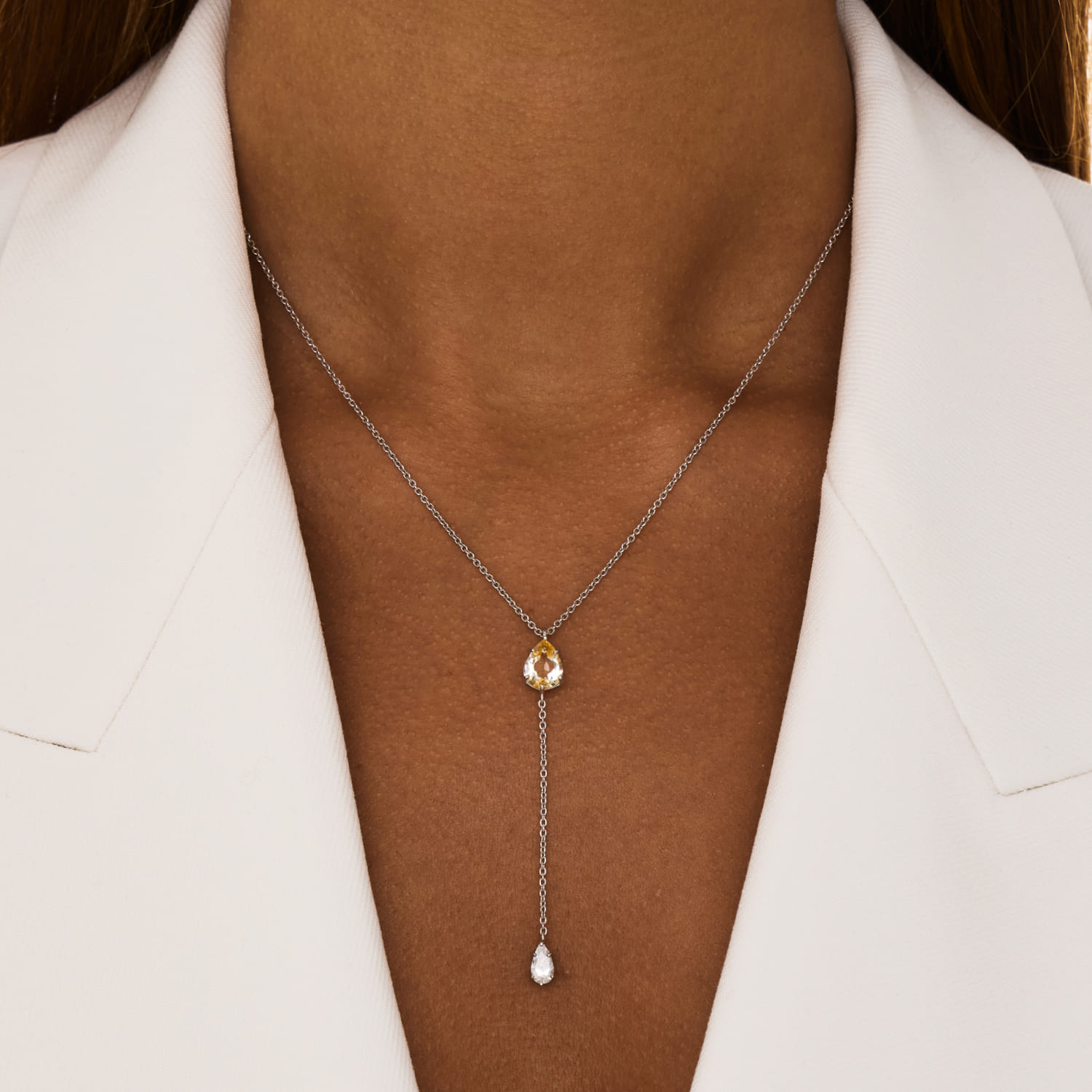 

Серебряное колье-галстук ЭЙФОРИЯ с цитрином и фианитом MIE