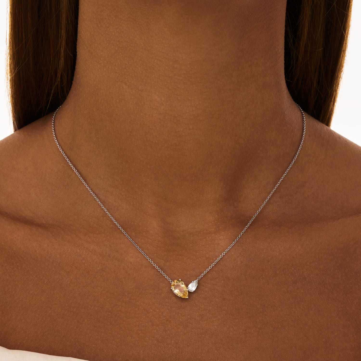 

Серебряное колье BRIGHTNESS с цитрином и фианитом MIE