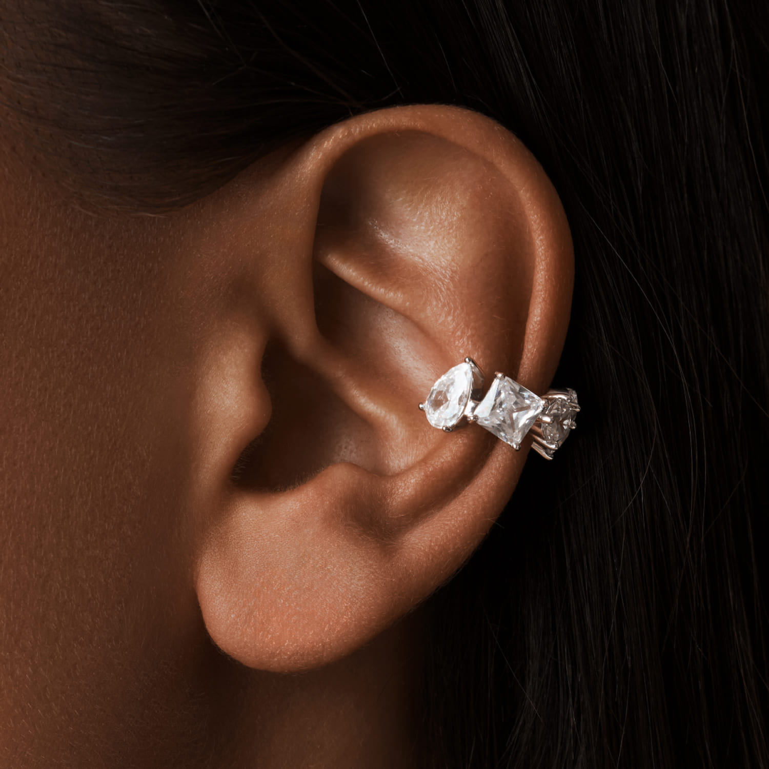 

Серебряный кафф A LA RUSSE с россыпью фианитов MIE