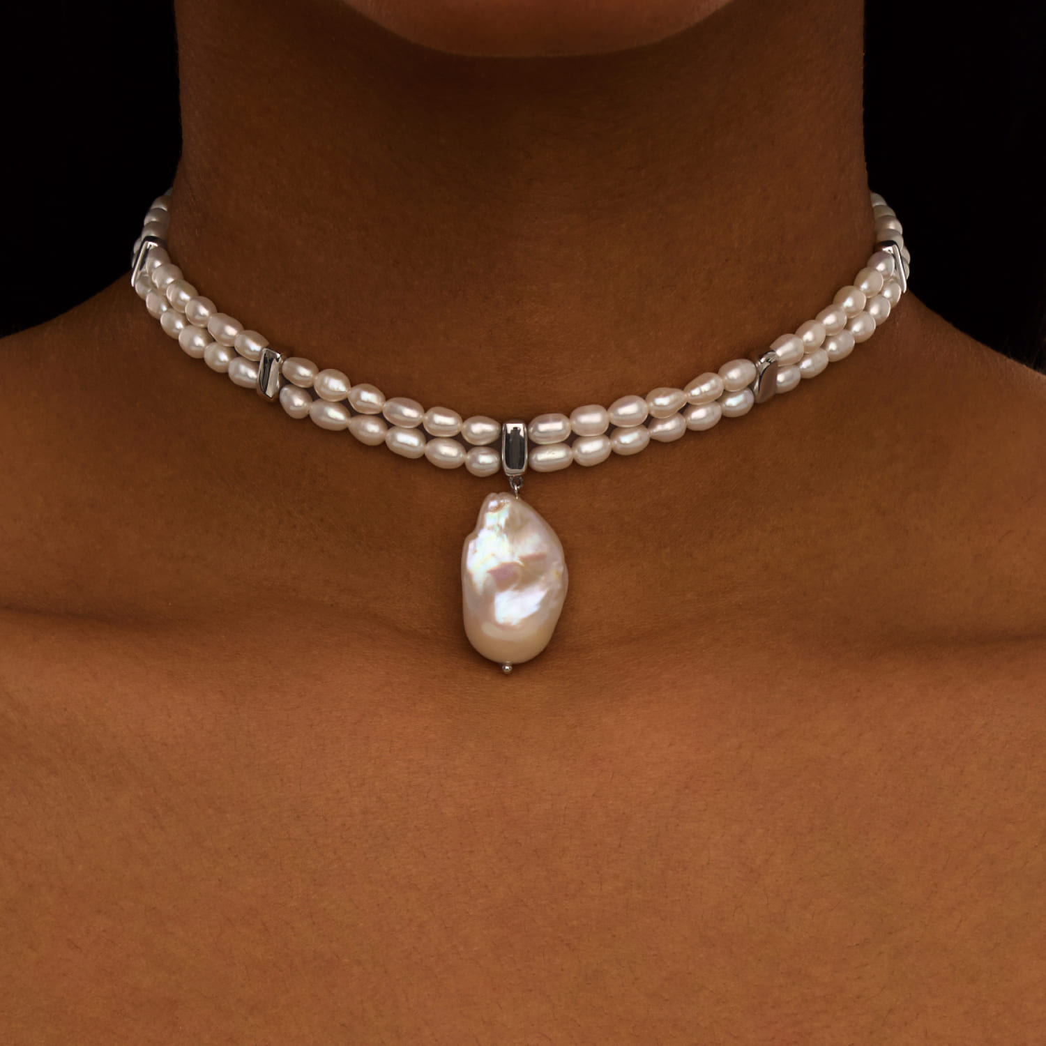 

Серебряный чокер SICILIA с барочной жемчужиной MIE