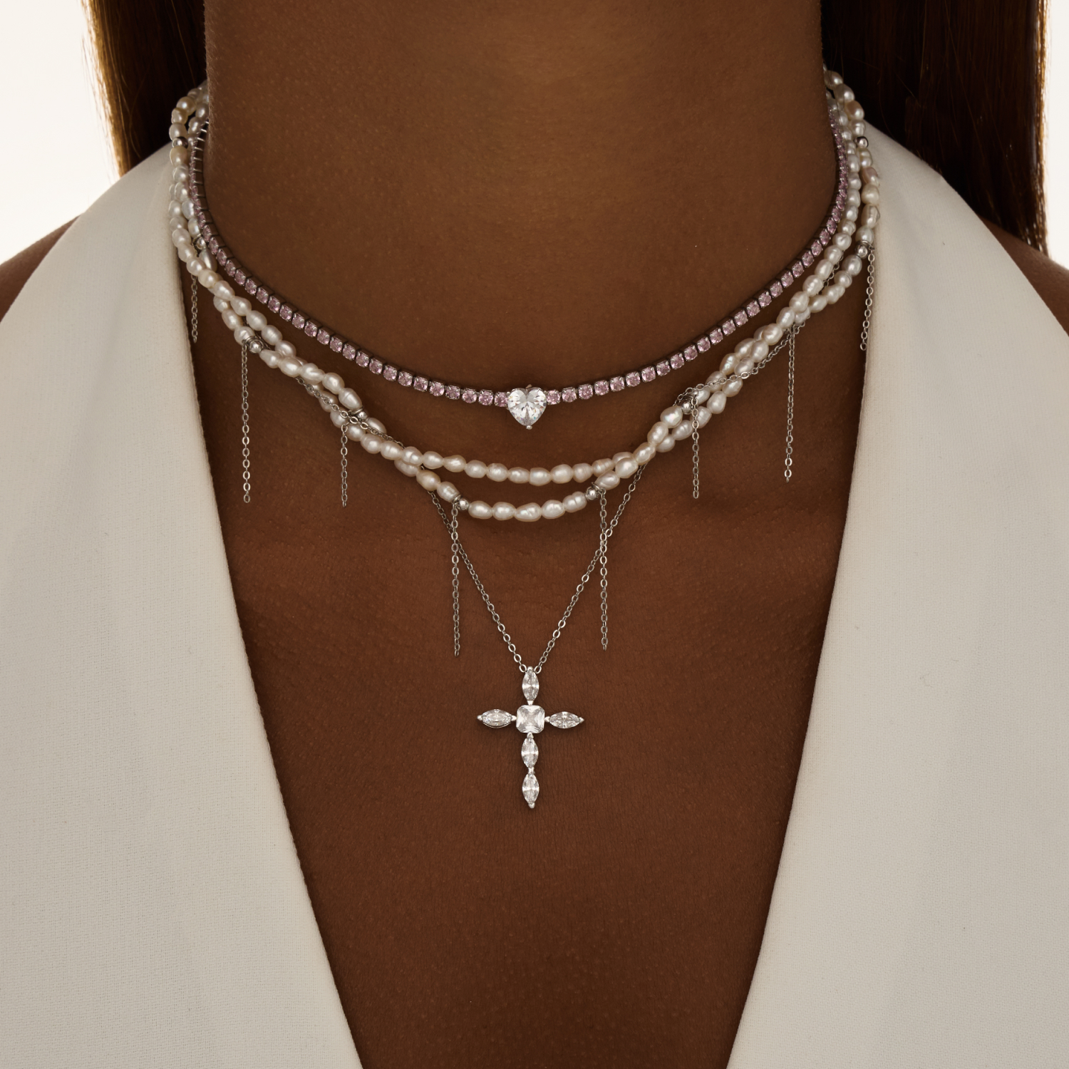 Արծաթե վզնոց ԳԱԼԱՏԵԱ խաչով և բնական մարգարիտներով MIE