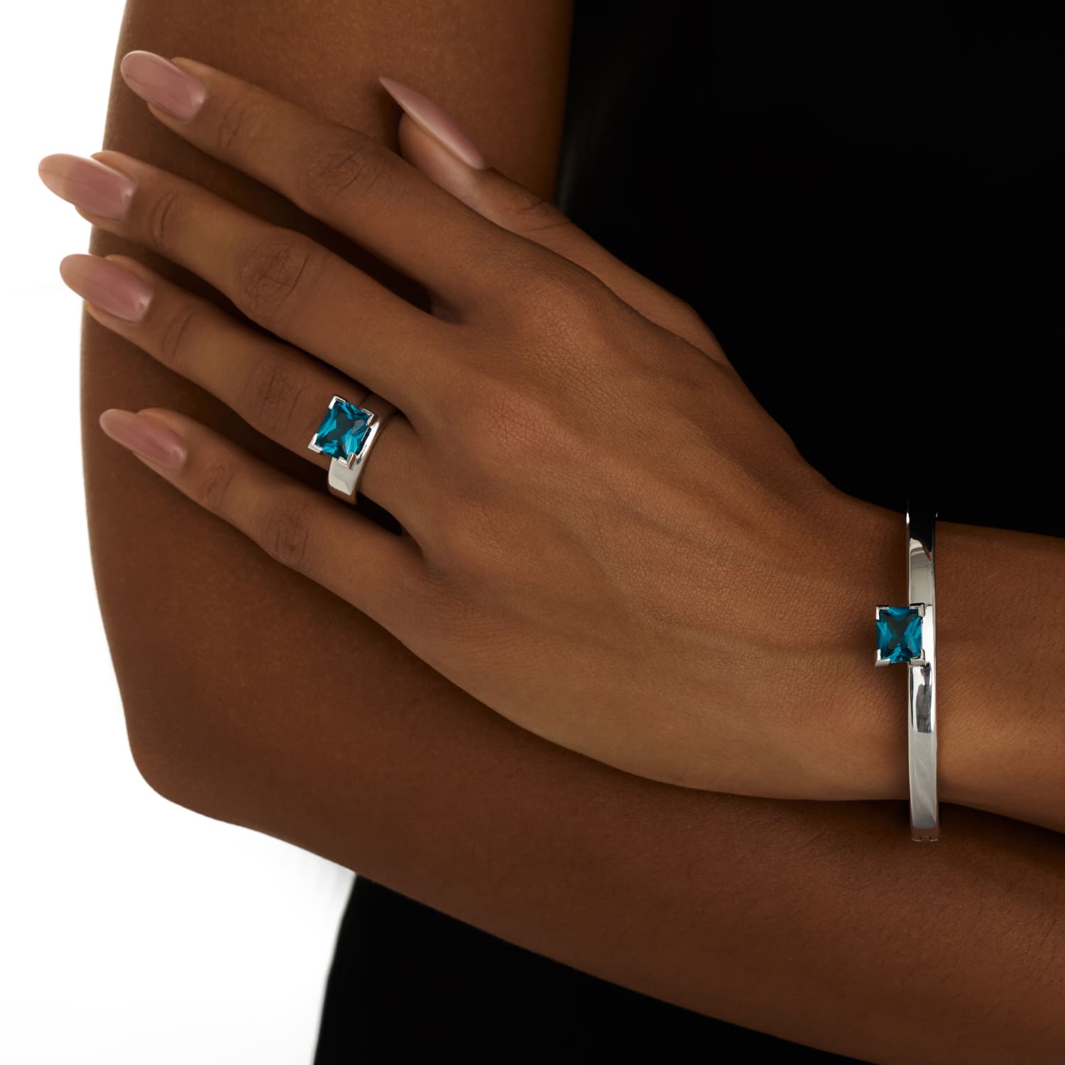 PURITY արծաթե մատանի մեծ լոնդոնյան տոպազով MIE