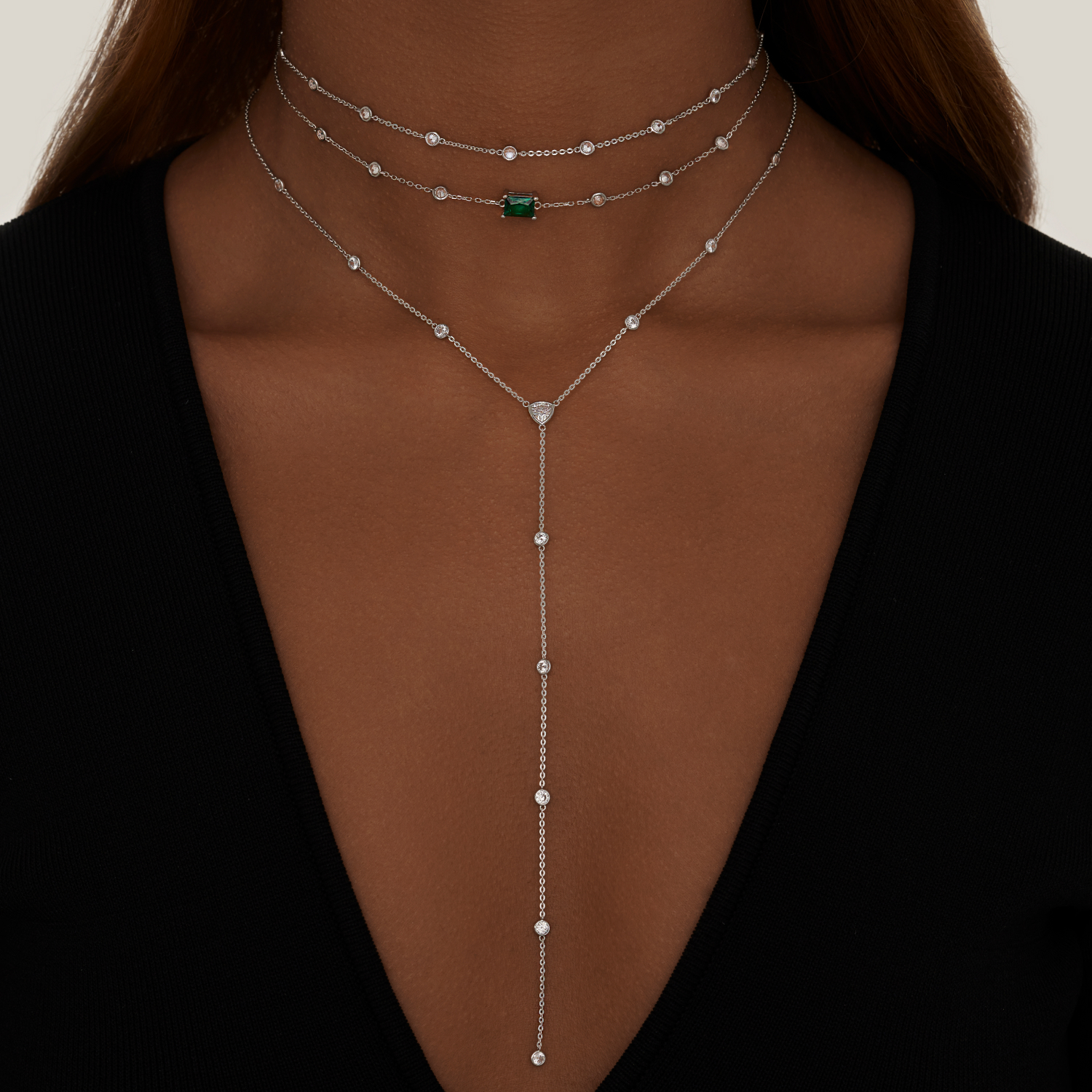 Արծաթե փողկապի վզնոց խորանարդ ցիրկոնե մետալով MIE