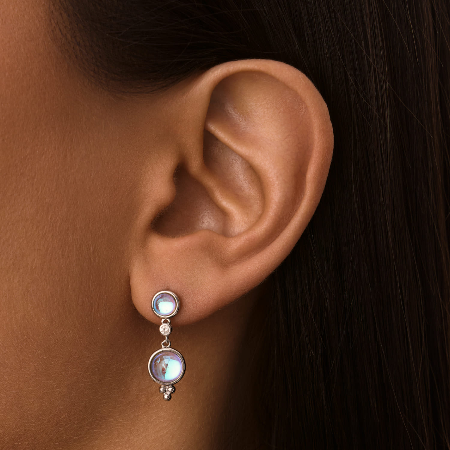 

Серебряные серьги-подвесы с лунными камнями MIESTILO MIE