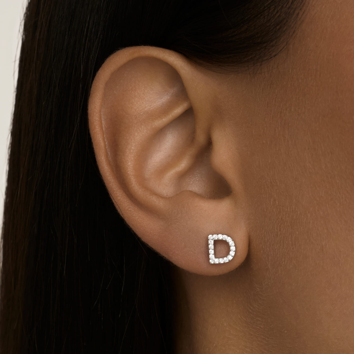 

Моносерьга в виде буквы D MIESTILO MIE