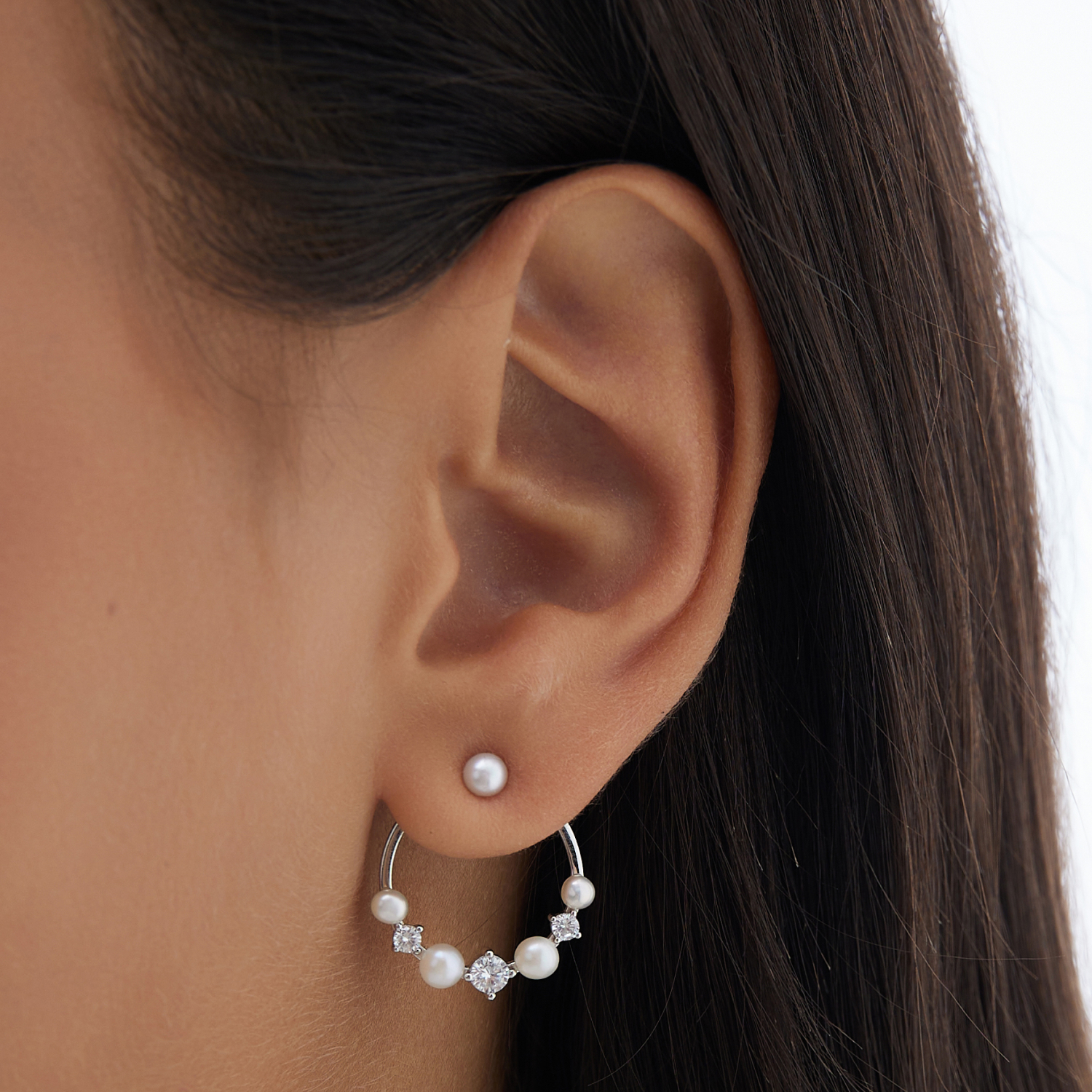 

Серьги джекеты из серебра с натуральным жемчугом MIE