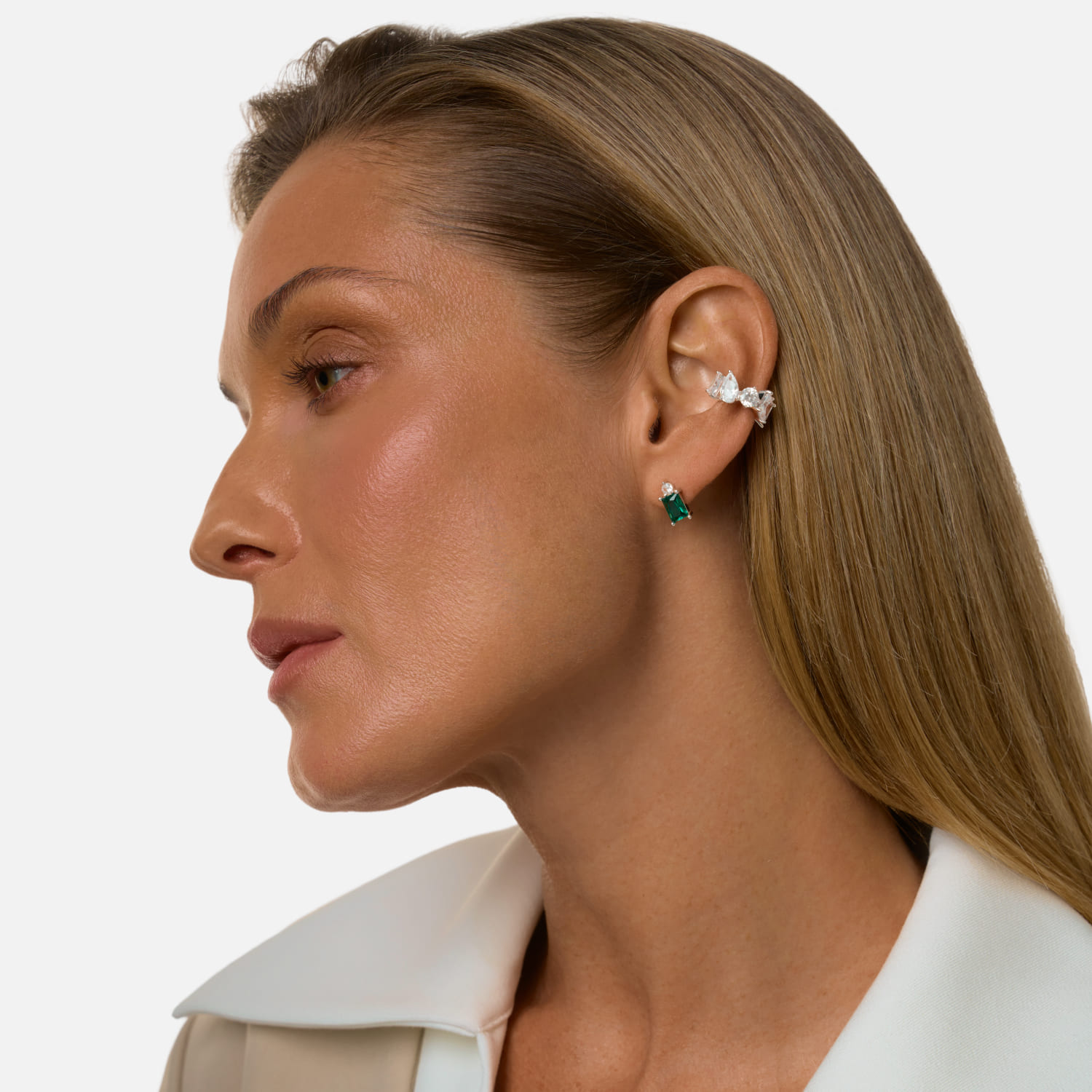 Серьги пусеты Энергия с зелёным фианитом из серебра MIE
