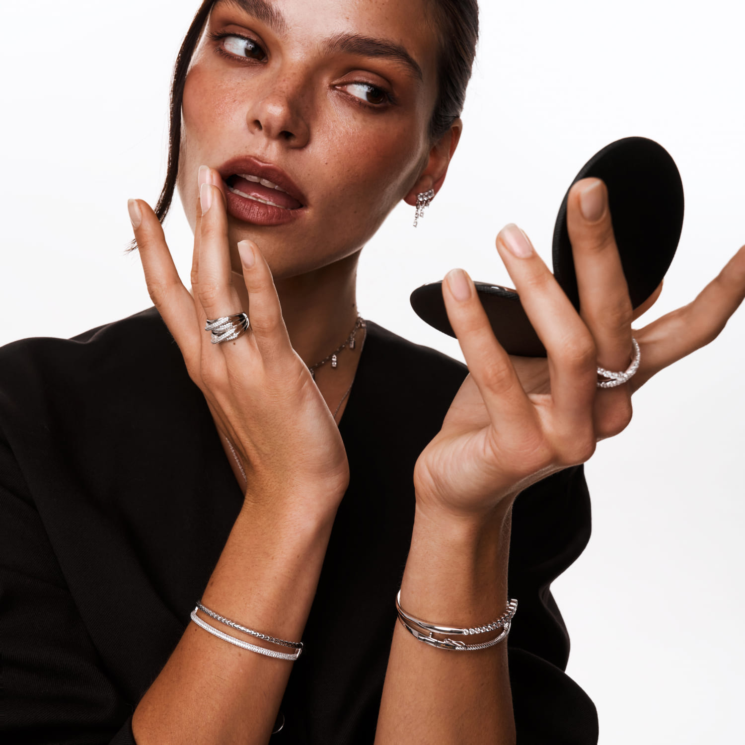 Բազմաշերտ արծաթե մատանի խորանարդ ցիրկոնիումով MIE