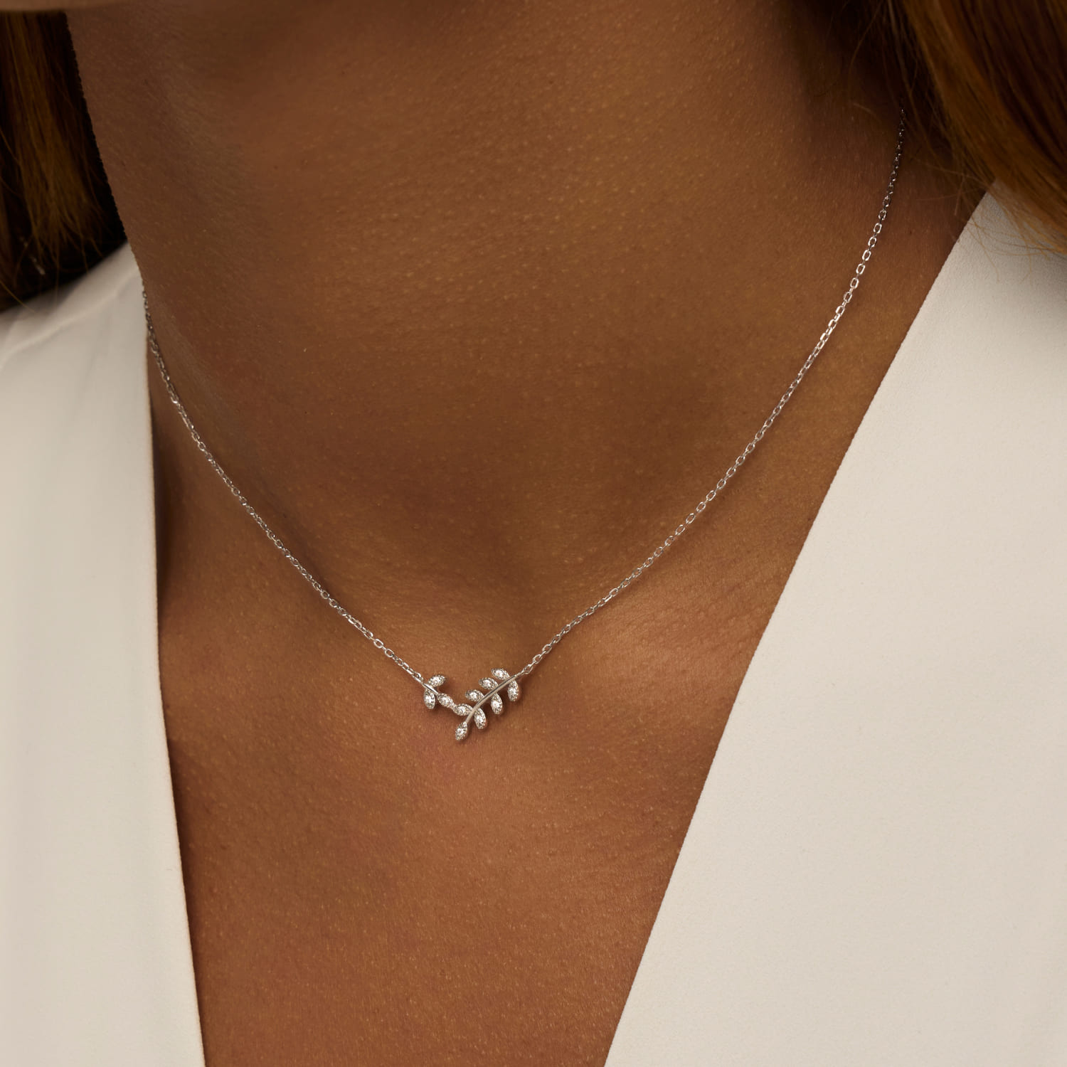 

Серебряная подвеска с фианитами в форме веточки MIESTILO MIE