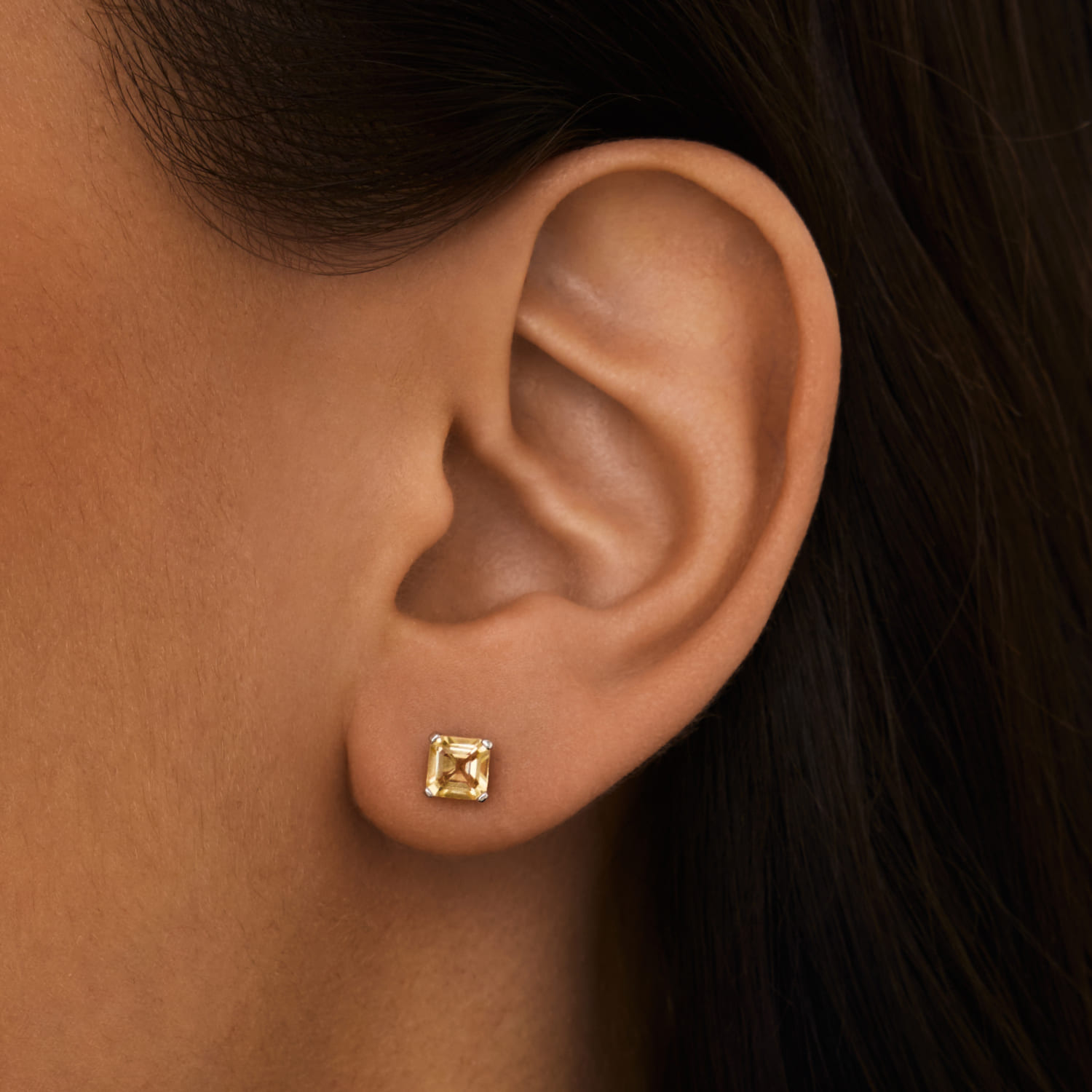 

Серебряные серьги BRIGHTNESS с цитрином Ашер MIE