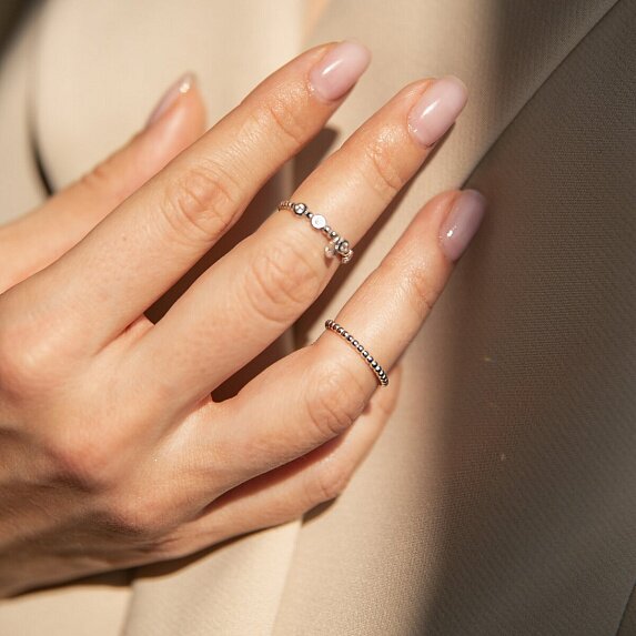 Серебряное кольцо Miestilo