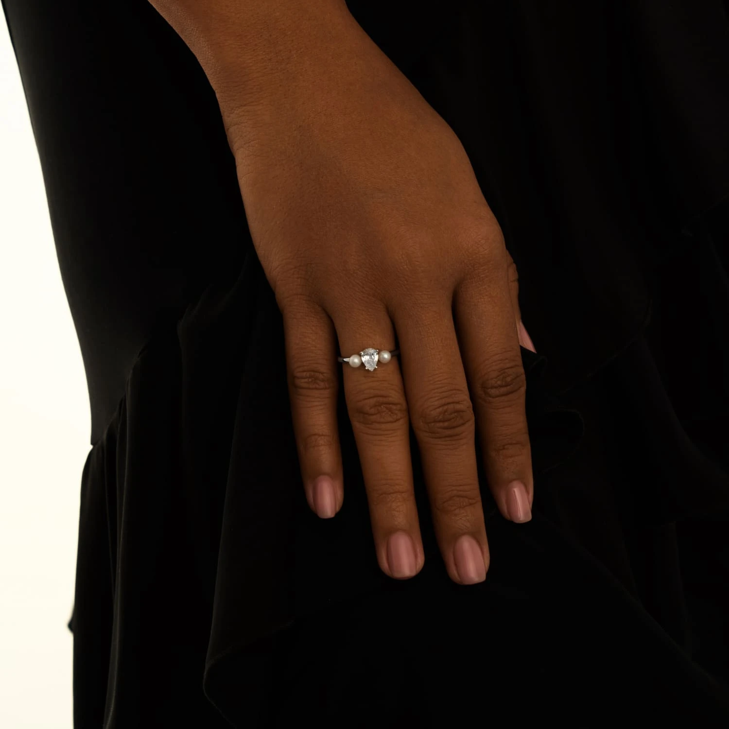 Серебряное кольцо SICILIA с жемчугом и белым фианитом