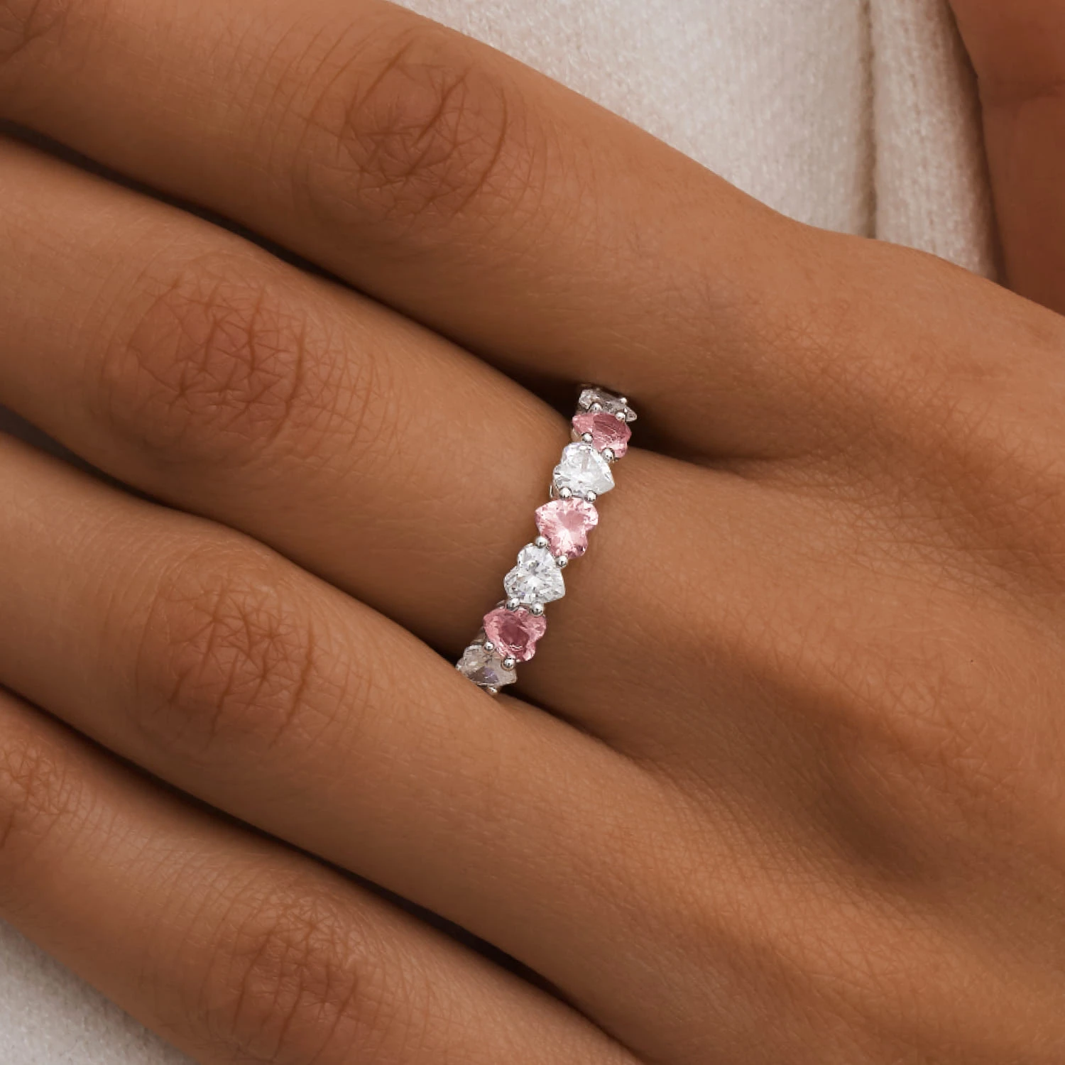 Серебряное кольцо ЛЮБОВЬ с белыми и розовыми сердцами