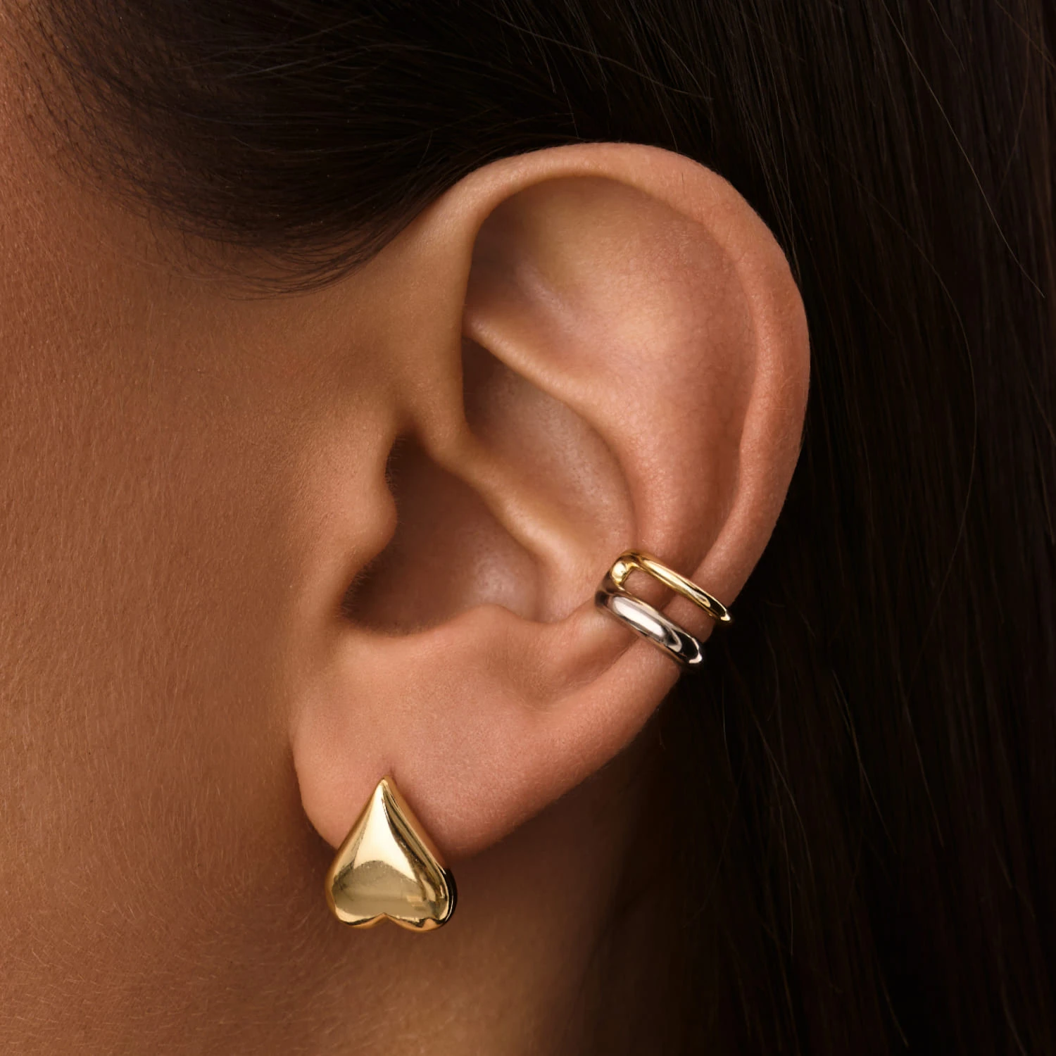 Серебряные пусеты в форме объемного сердца с позолотой MIESTILO 