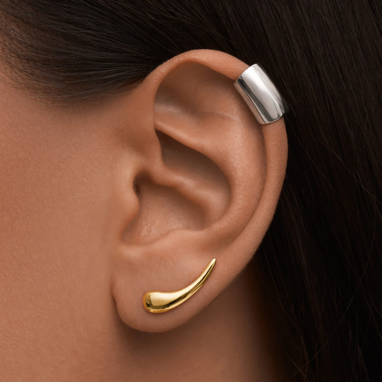 Серебряные серьги-клаймберы в покрытии желтое золото