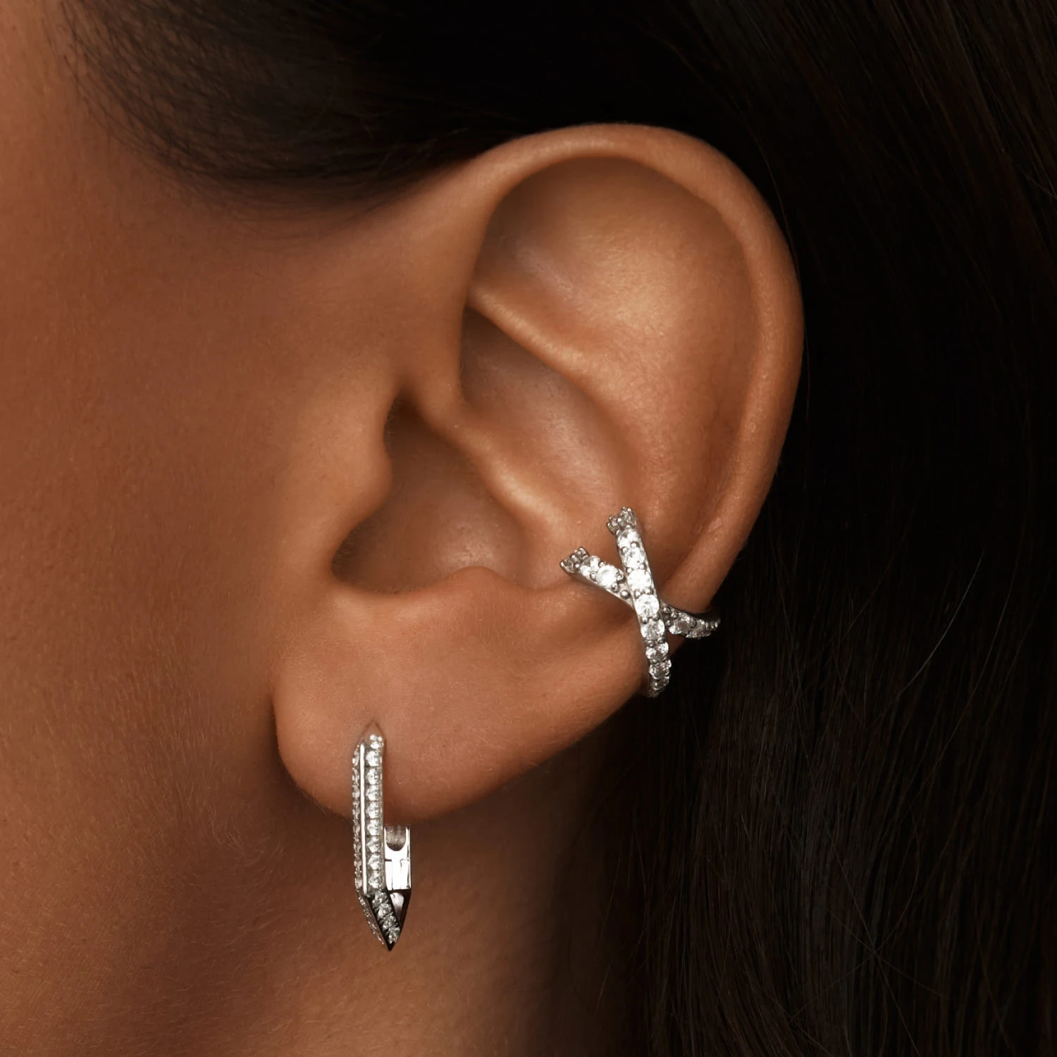 Серебряные многогранные серьги-трансформеры с фианитами