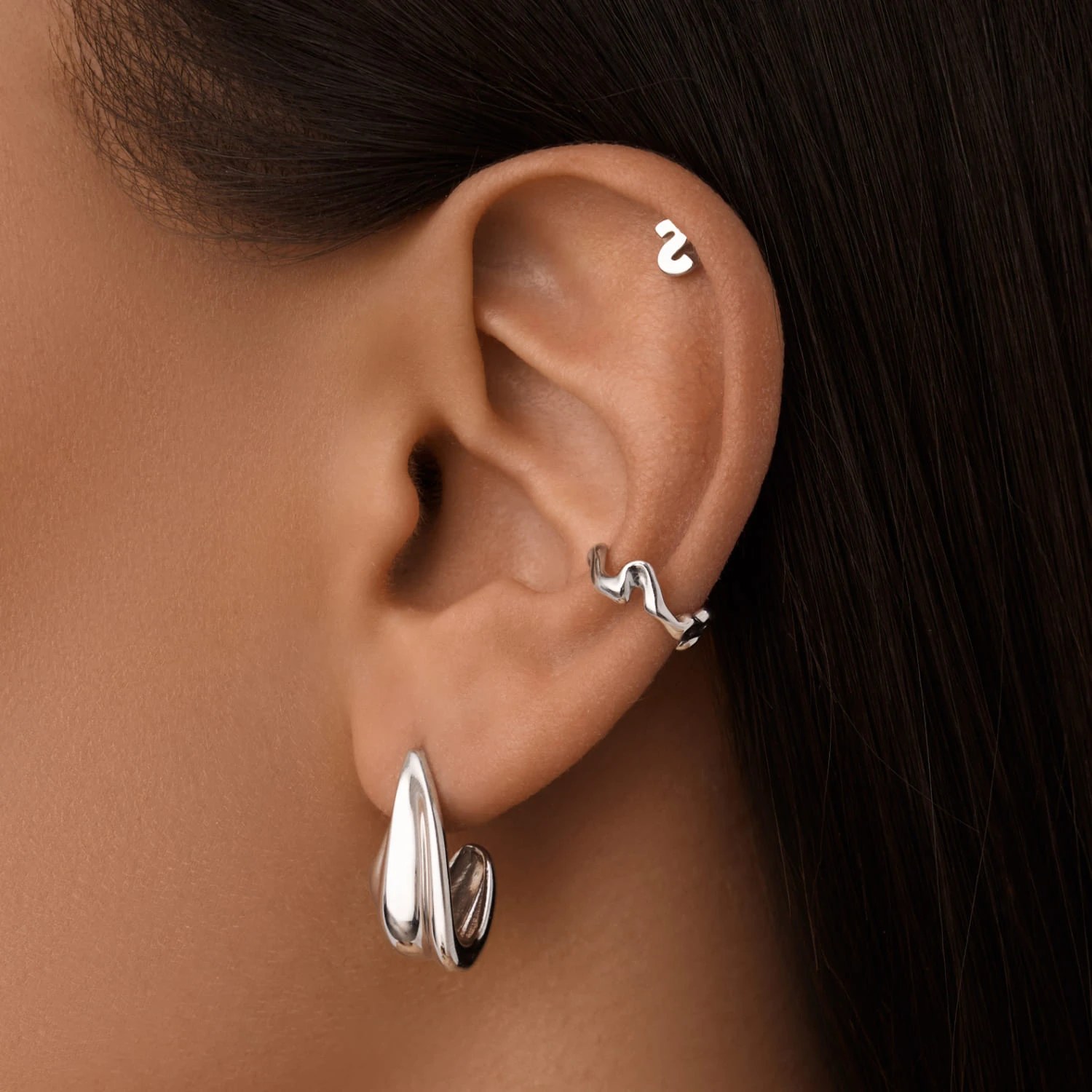 Серьги-пуссеты с U-образным изгибом из серебра MIESTILO 