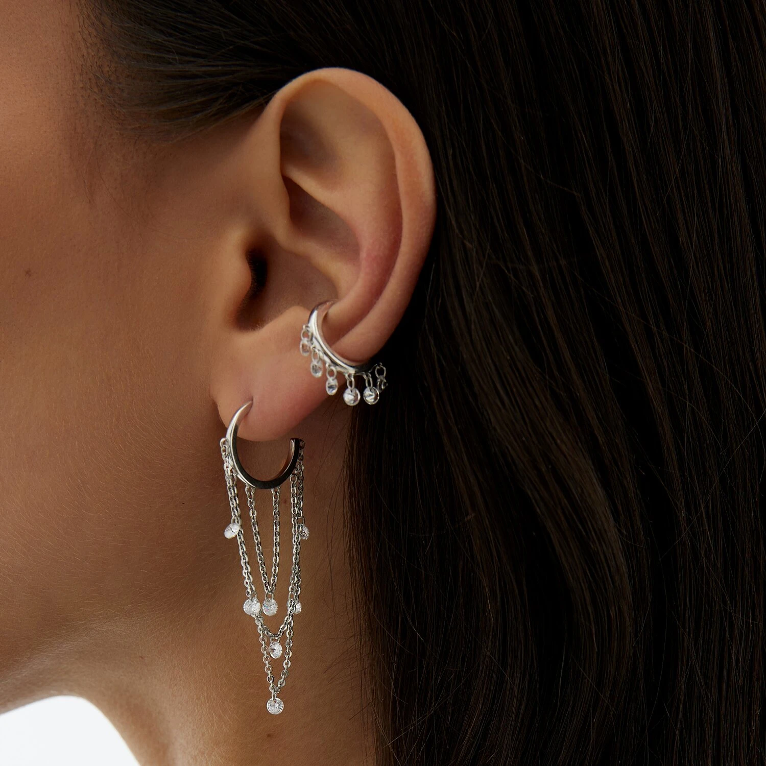 Серебряные серьги - кольца с цепочками и фианитами "Невесомость"