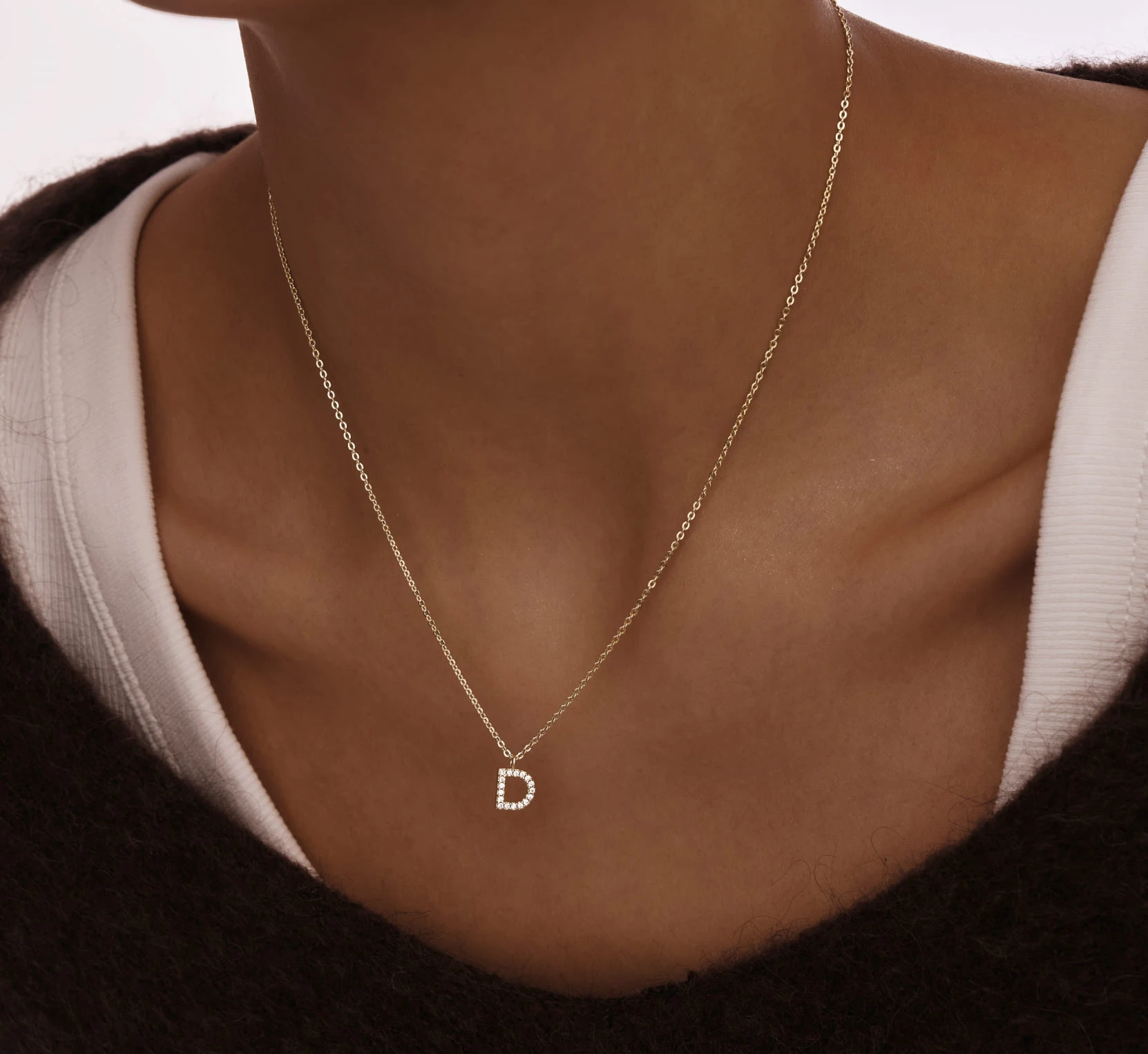 Серебряное колье  в покрытии желтое золото  с буквой Д MIESTILO