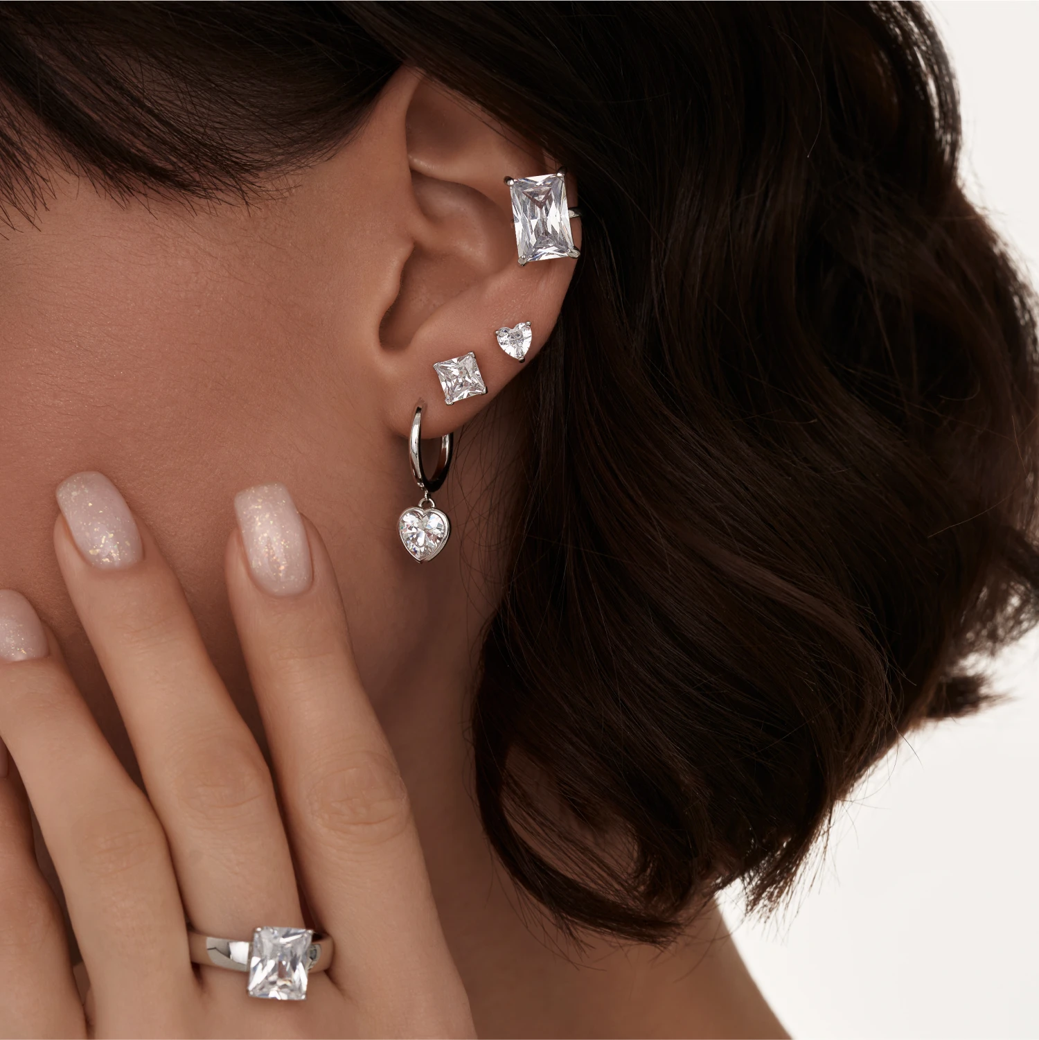 Серебряные серьги с фианитами Angel