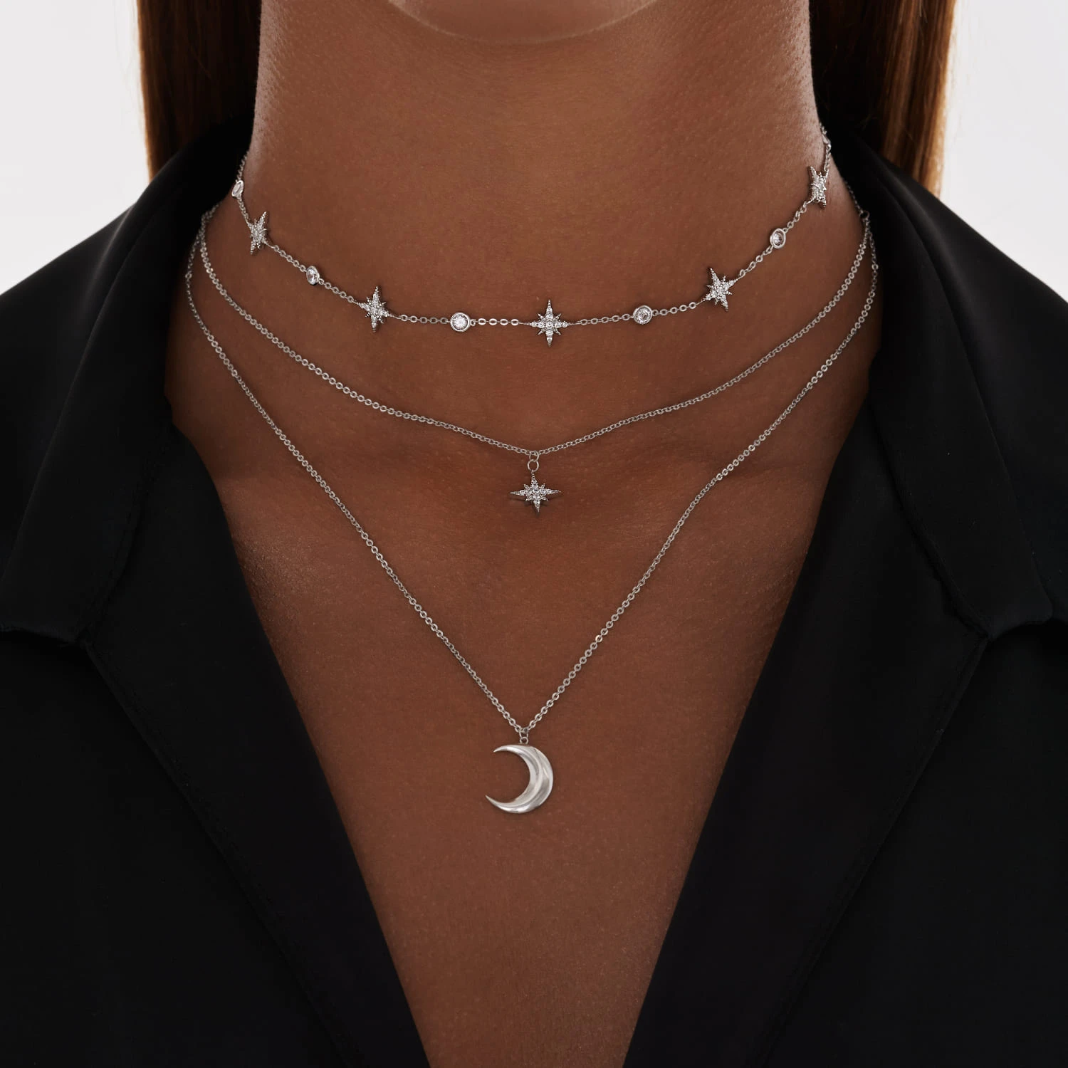 Серебряное колье Исида с луной и звездой MIESTILO