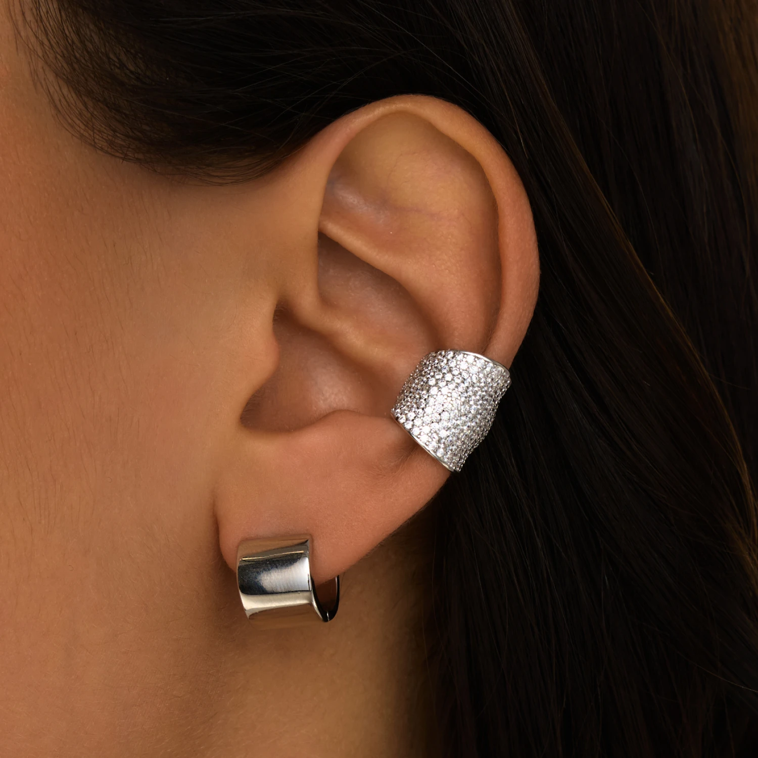 Широкий кафф из серебра c фианитами