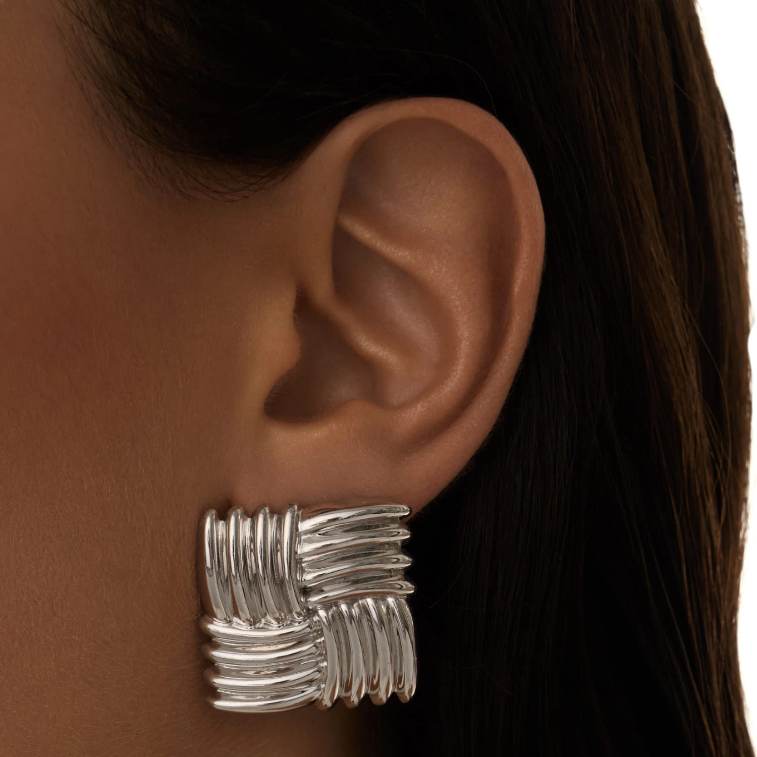 Квадратные серебряные серьги-пусеты терра