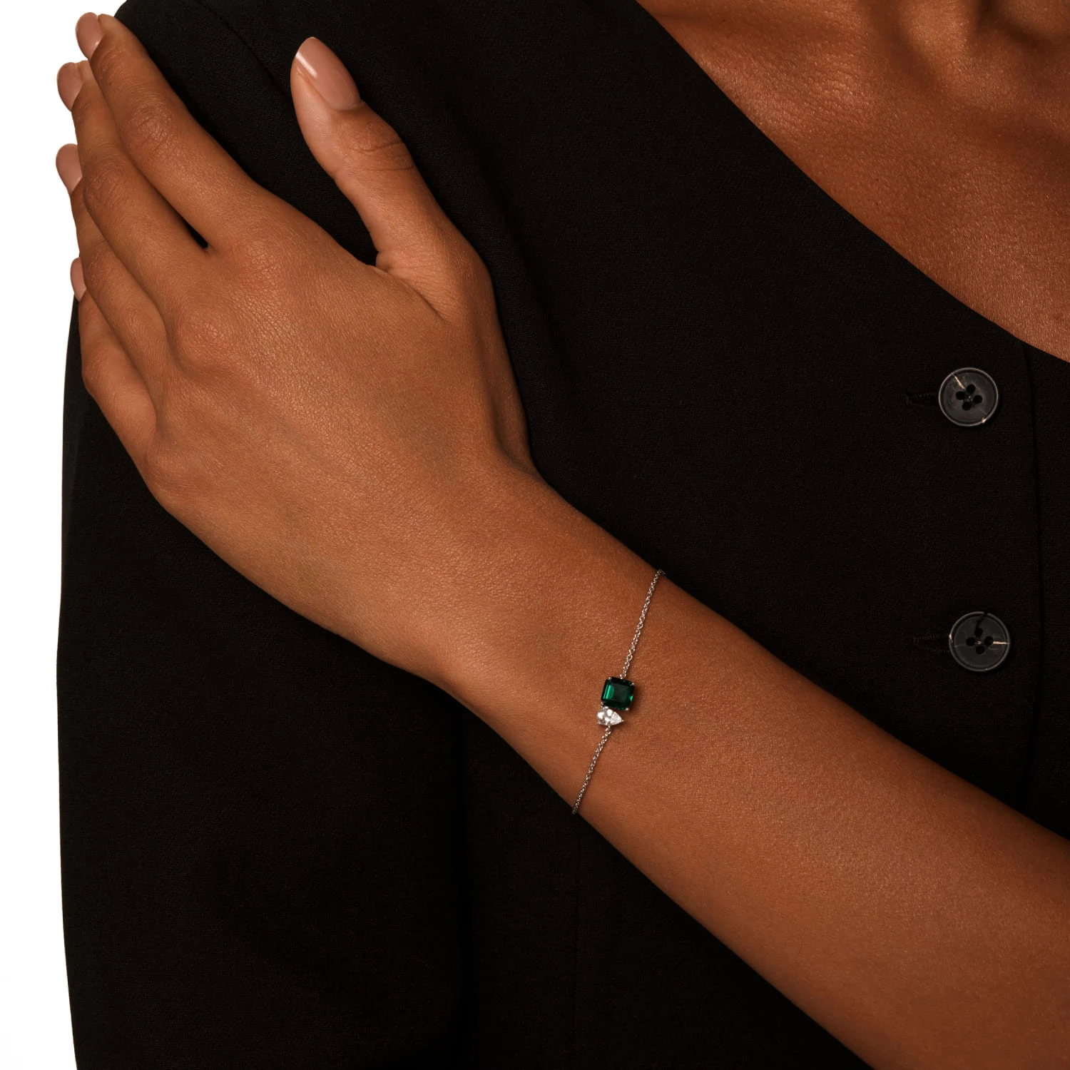 Браслет из серебра ESSENCE с выращенным изумрудом