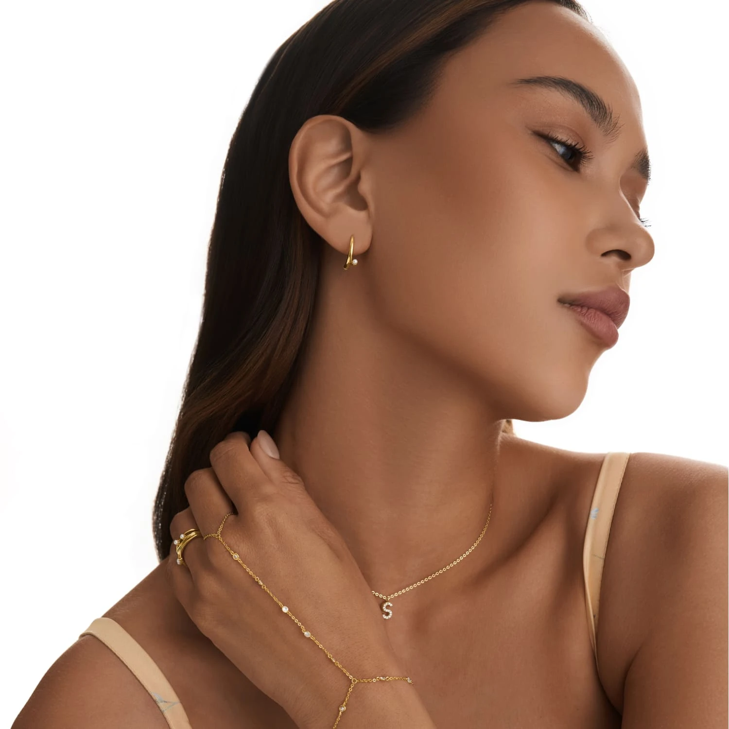 Серебряное колье  в покрытии желтое золото  с буквой S MIESTILO
