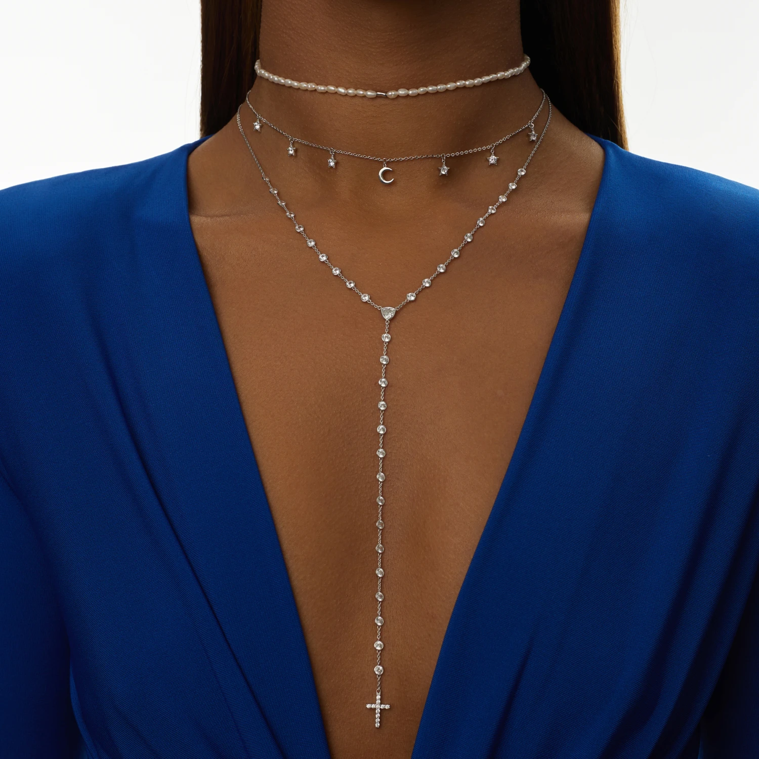 Колье-галстук из серебра с крестом и фианитами