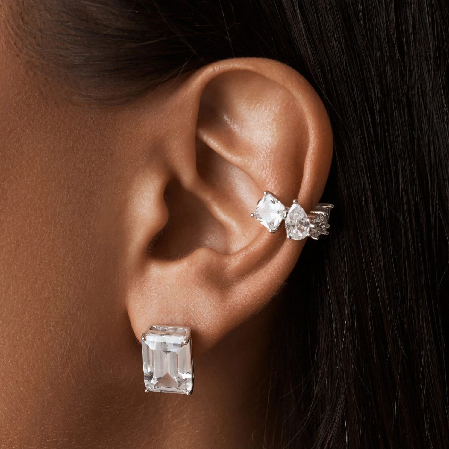 Серебряный кафф A LA RUSSE с россыпью фианитов