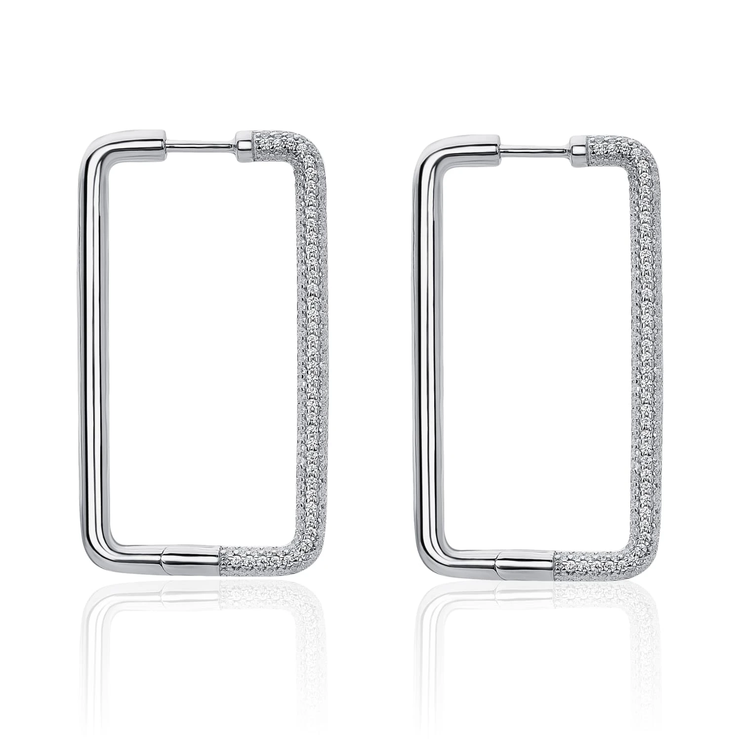 Серебряные прямоугольные серьги с фианитами