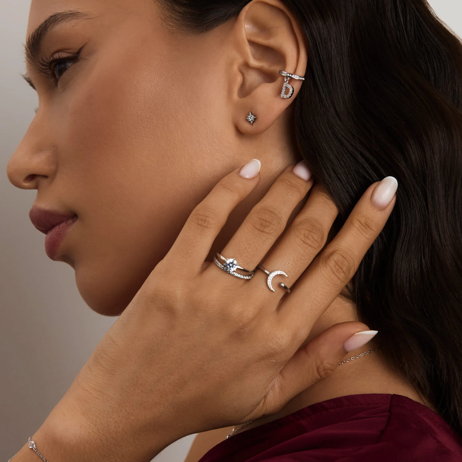 Регулируемое кольцо из серебра с полумесяцем и фианитами MIESTILO 