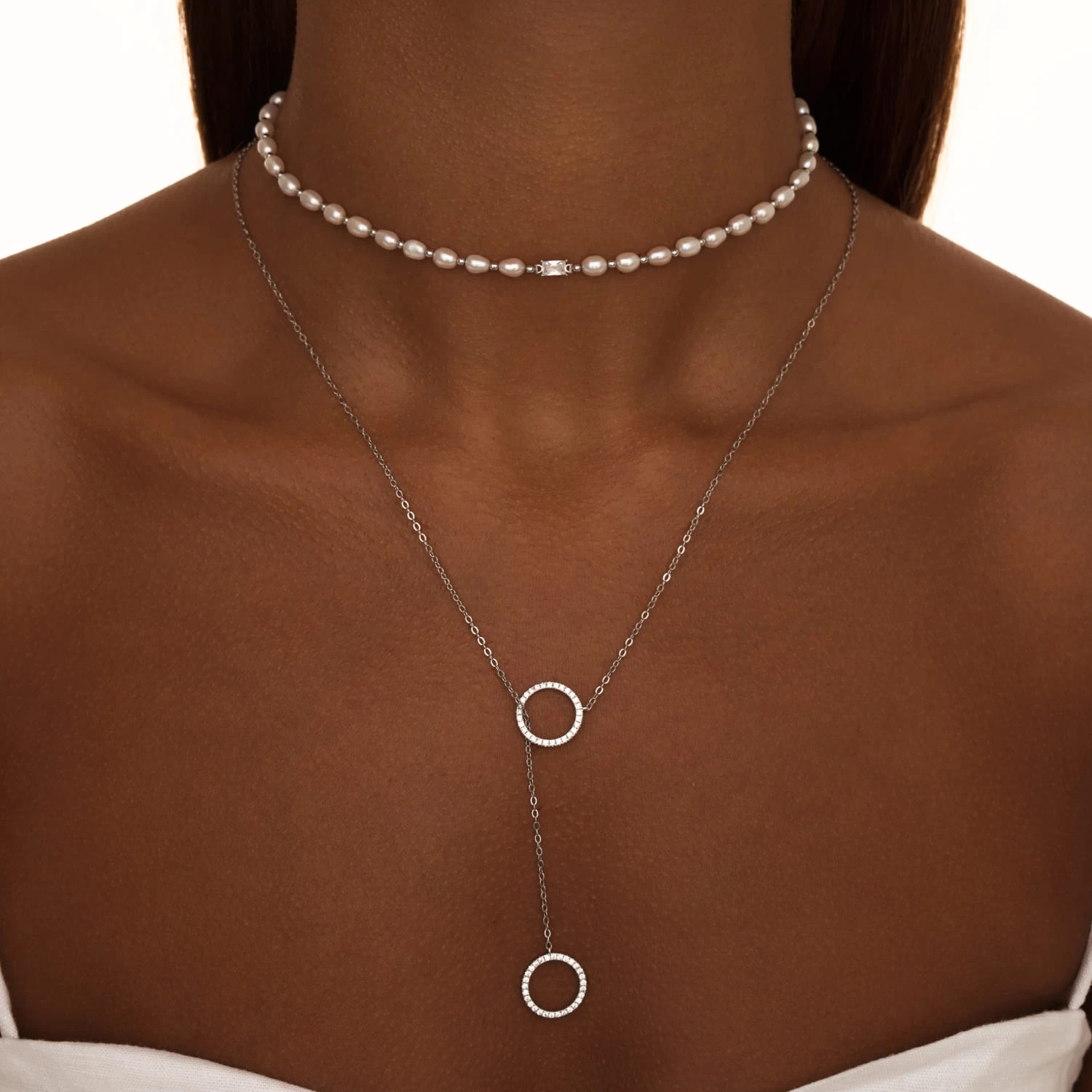 Серебряный чокер SICILIA из жемчуга с белым фианитом