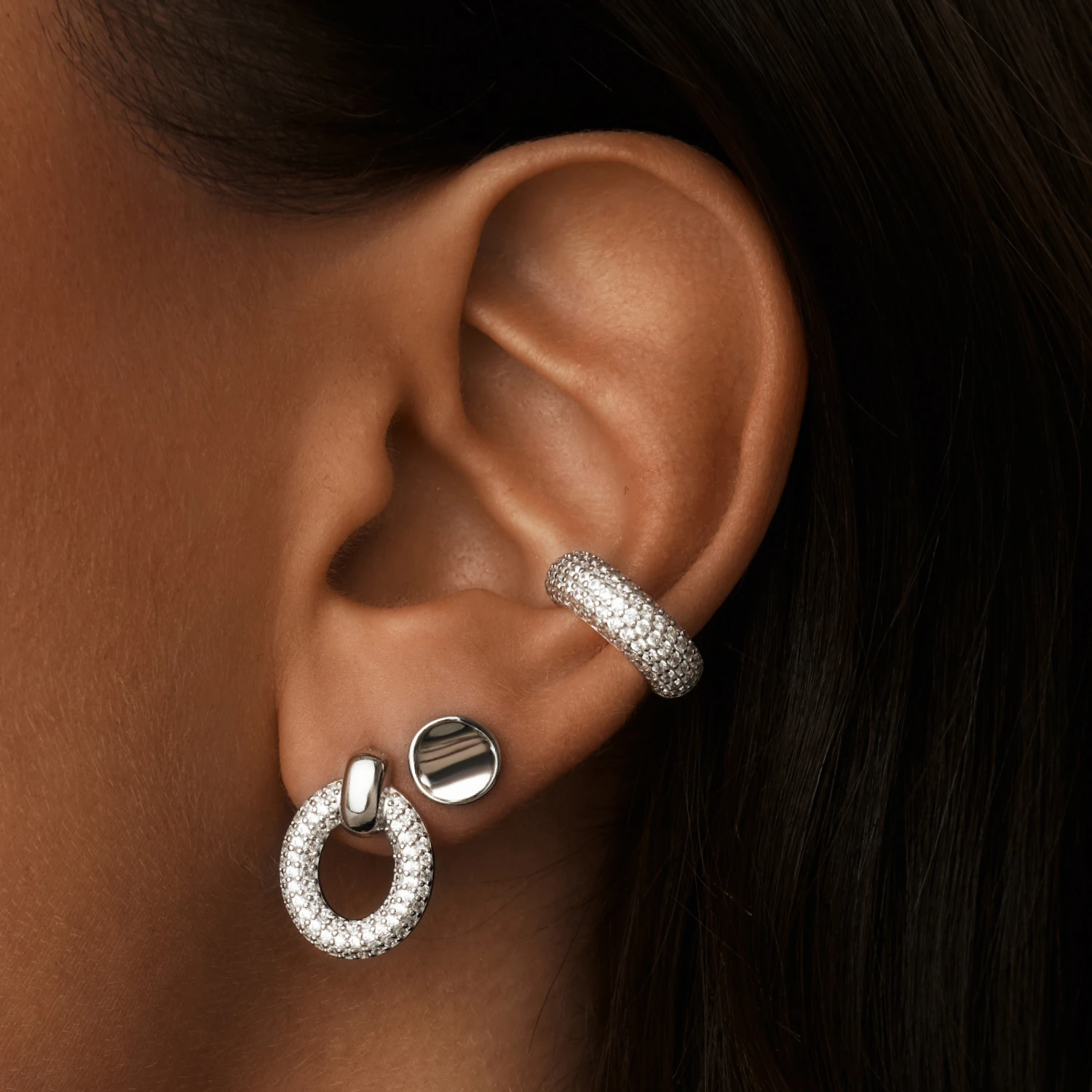 Серебряные серьги–пусеты с фианитами